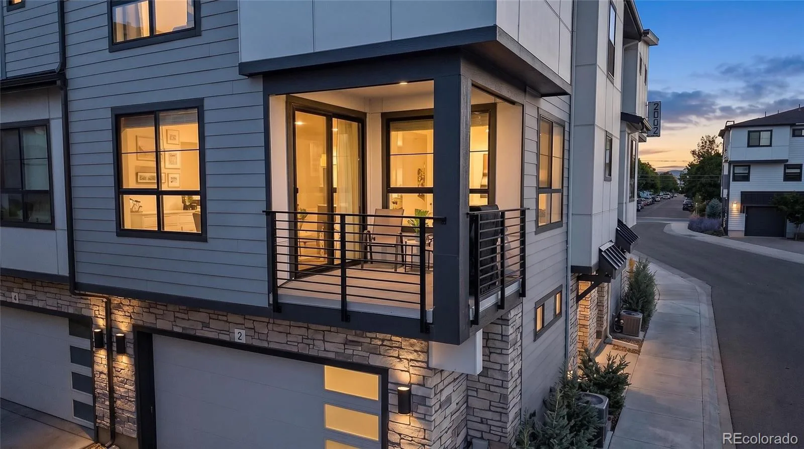 2002 S Holly Street #2 Denver CO 80222 MLS #REC8657828 07252026140550 1600 28