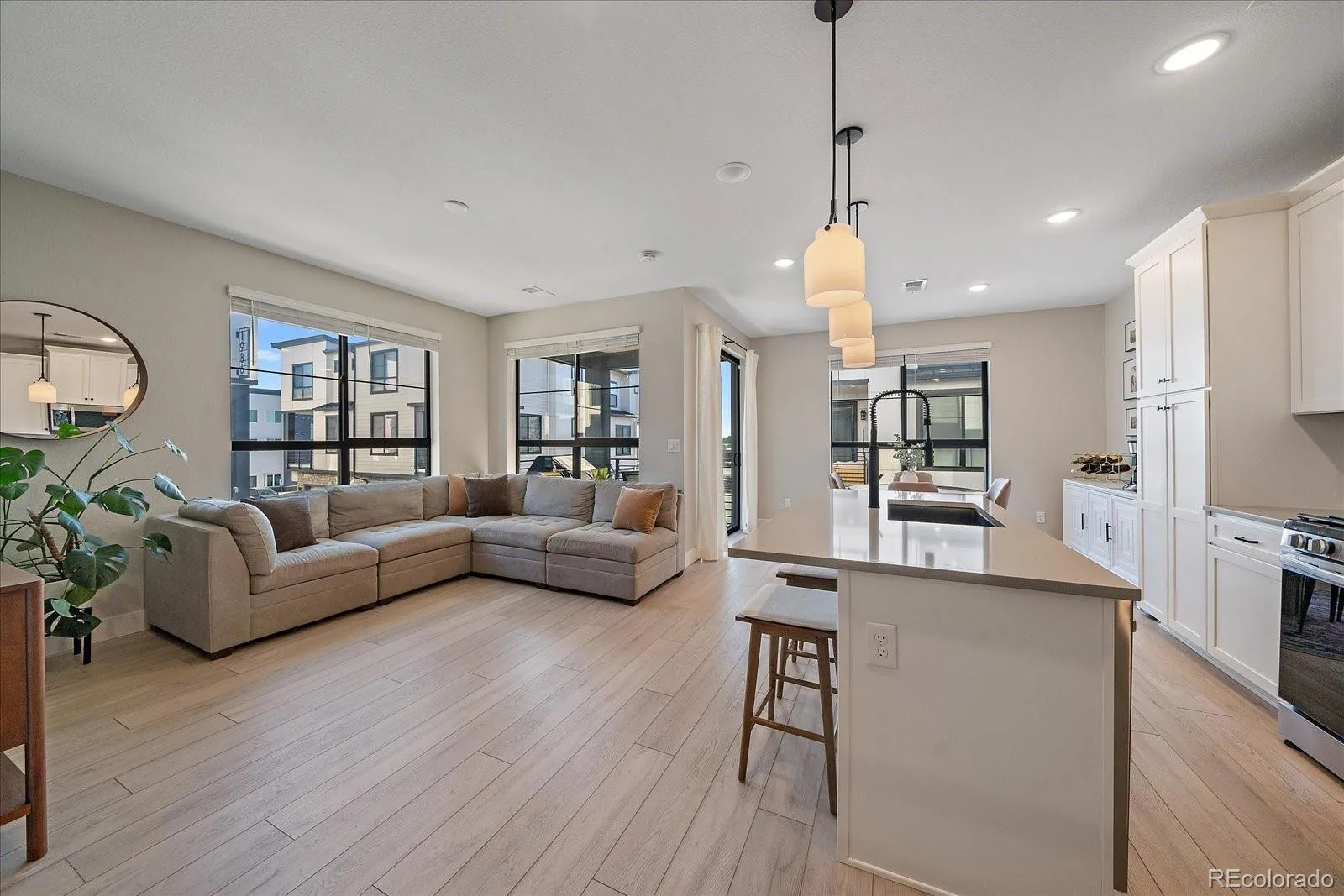 2002 S Holly Street #2 Denver CO 80222 MLS #REC8657828 07252026140550 1600 5