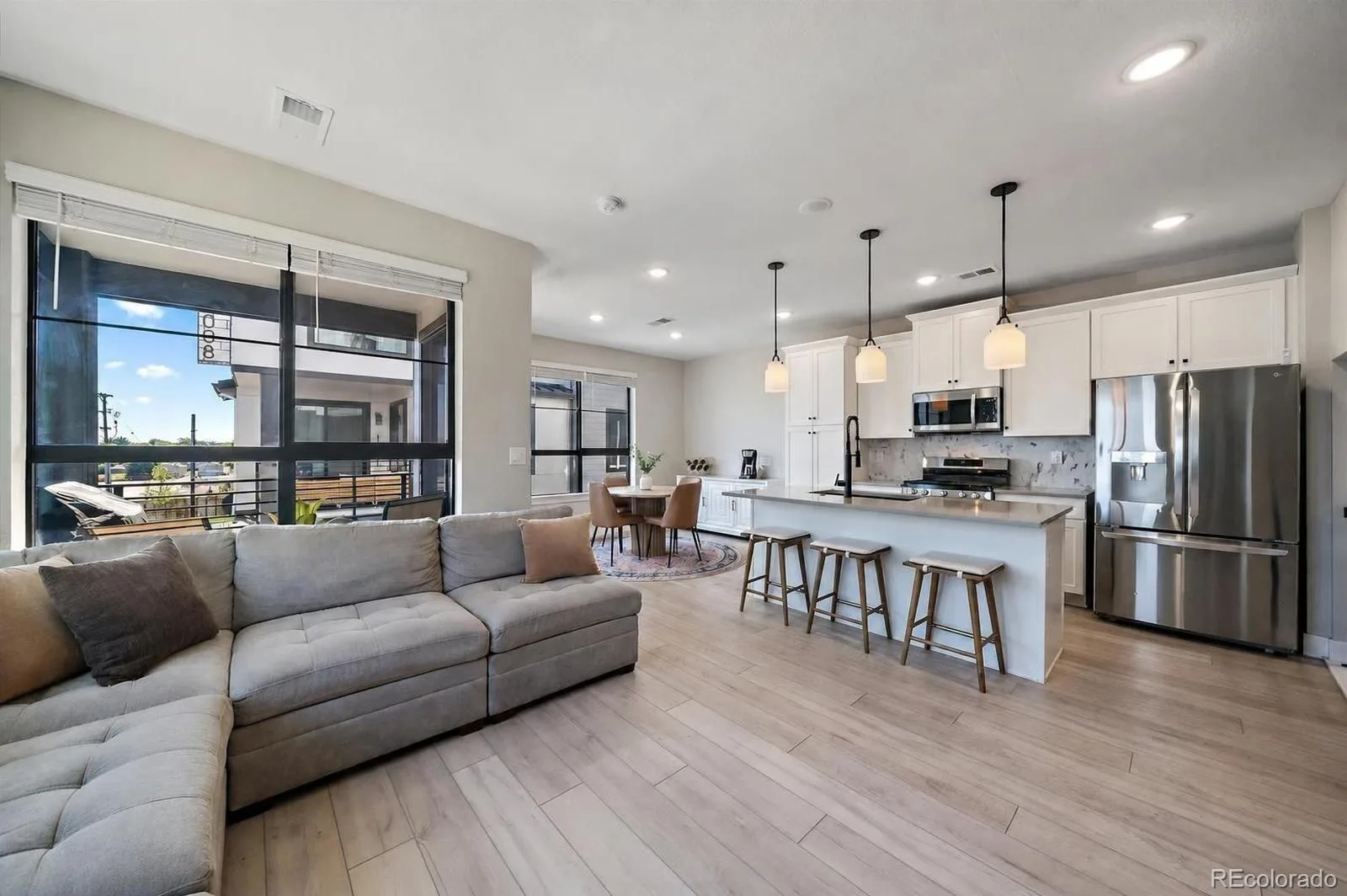 2002 S Holly Street #2 Denver CO 80222 MLS #REC8657828 07252026140550 1600 6