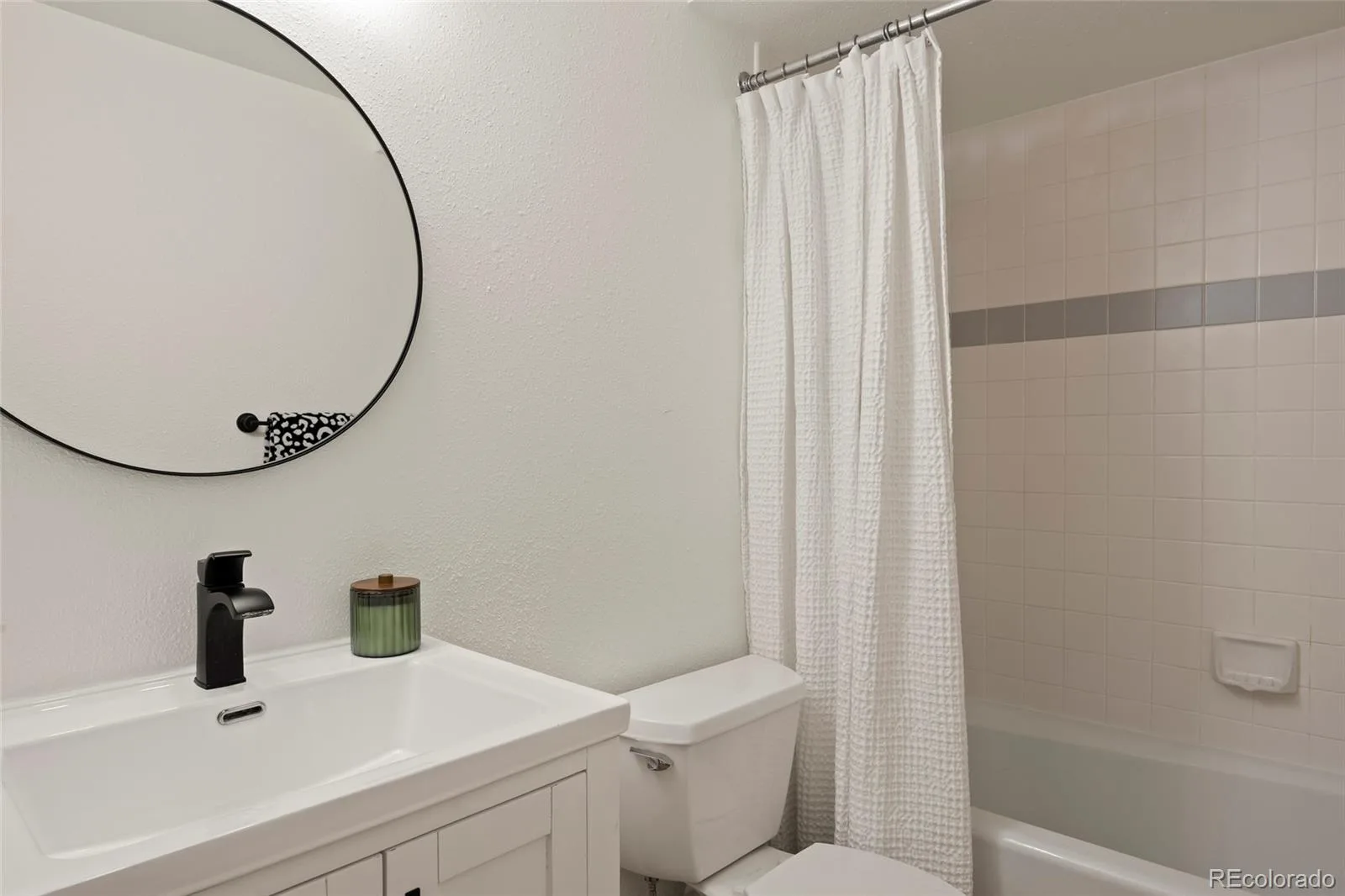 738 N Corona Street #B Denver CO 80218 MLS #REC8659371 06112026212950 1600 27