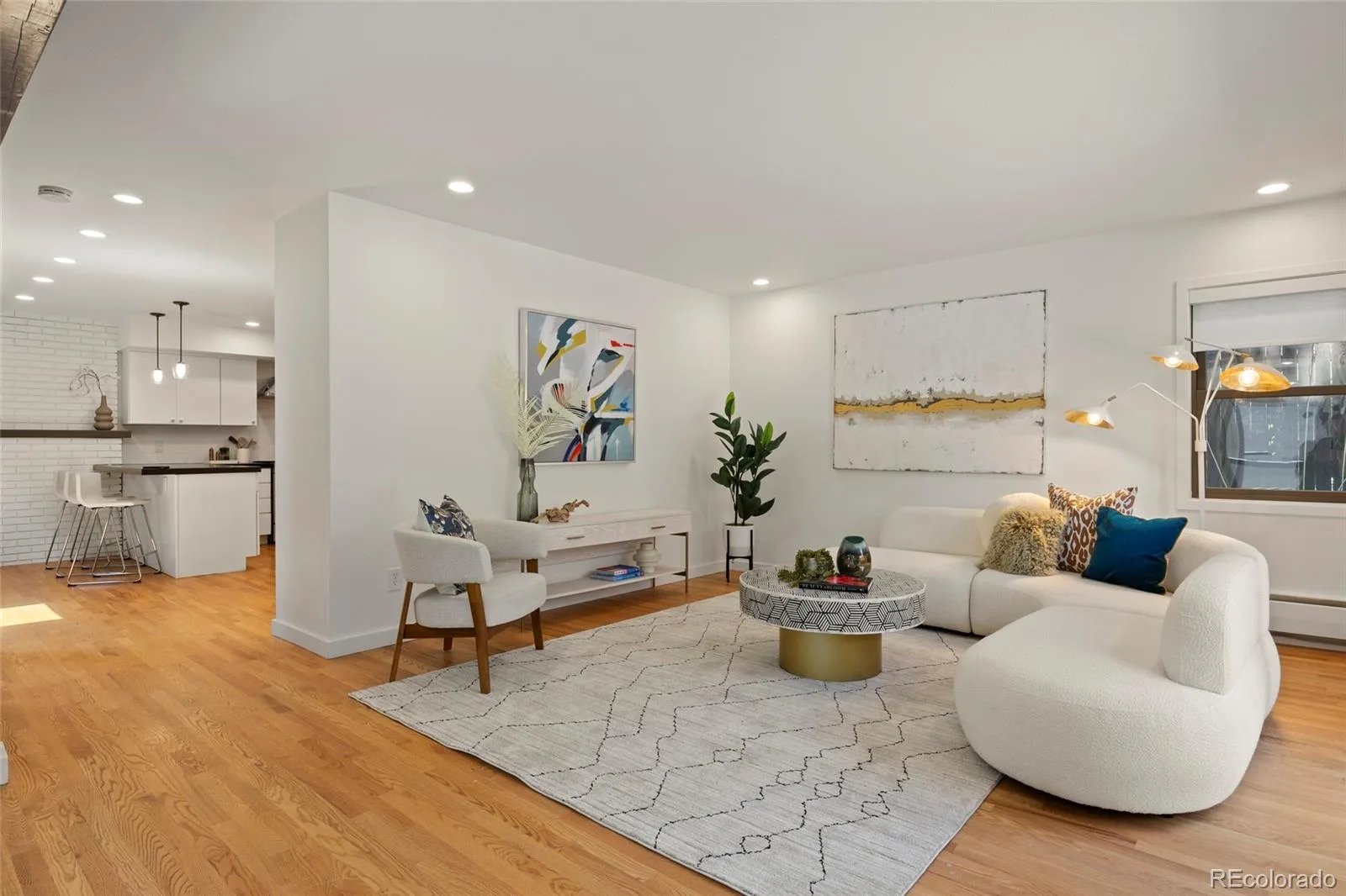 738 N Corona Street #B Denver CO 80218 MLS #REC8659371 06112026212950 1600 4