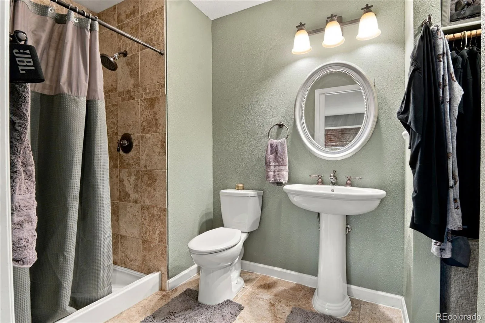 792 Geneva Street Aurora CO 80010 | MLS #REC8659733 10172026012619 1600 13