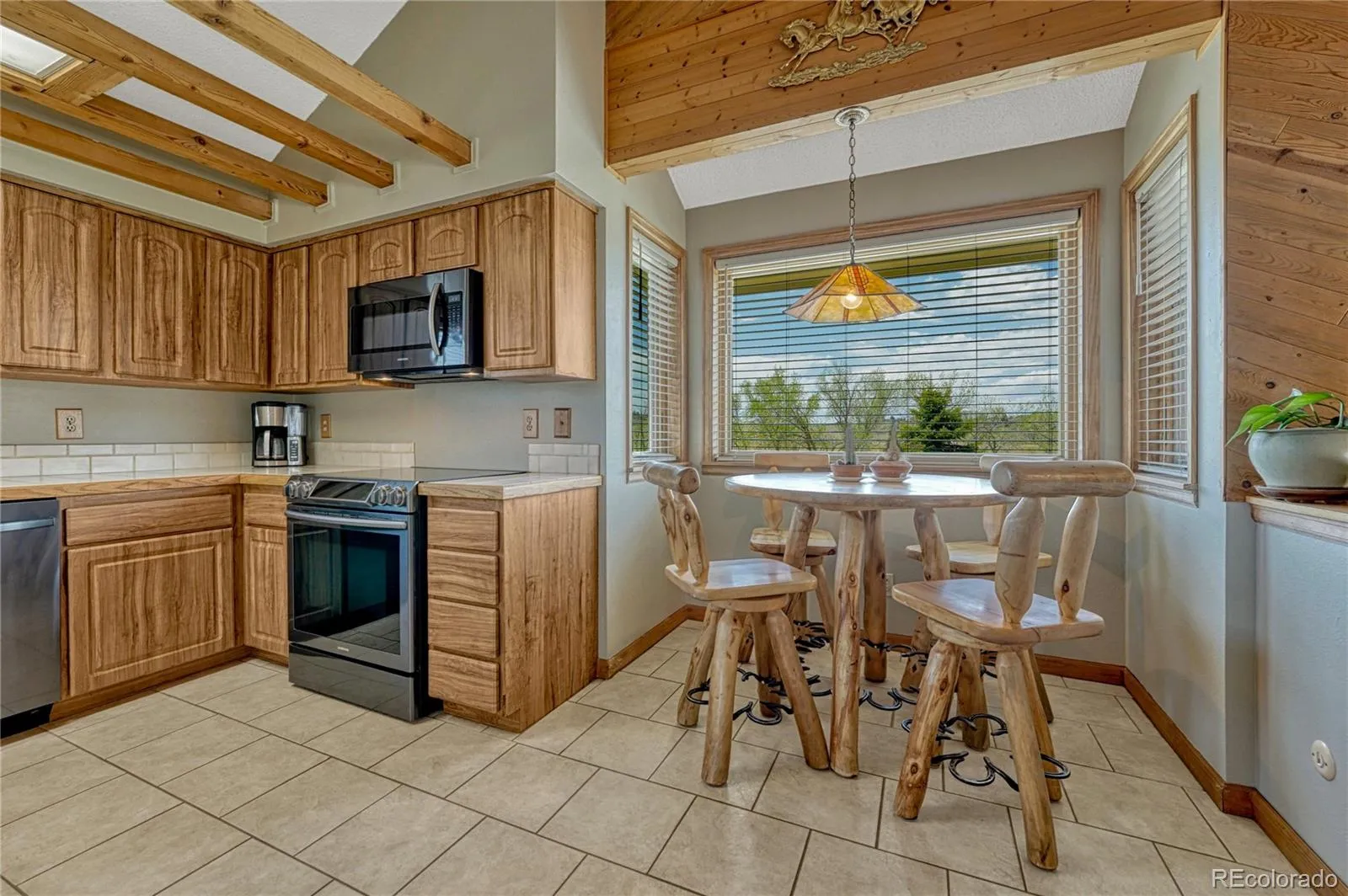 1884 Elizabeth Drive Parker CO 80138 | MLS #REC8660058 05162026041709 1600 7