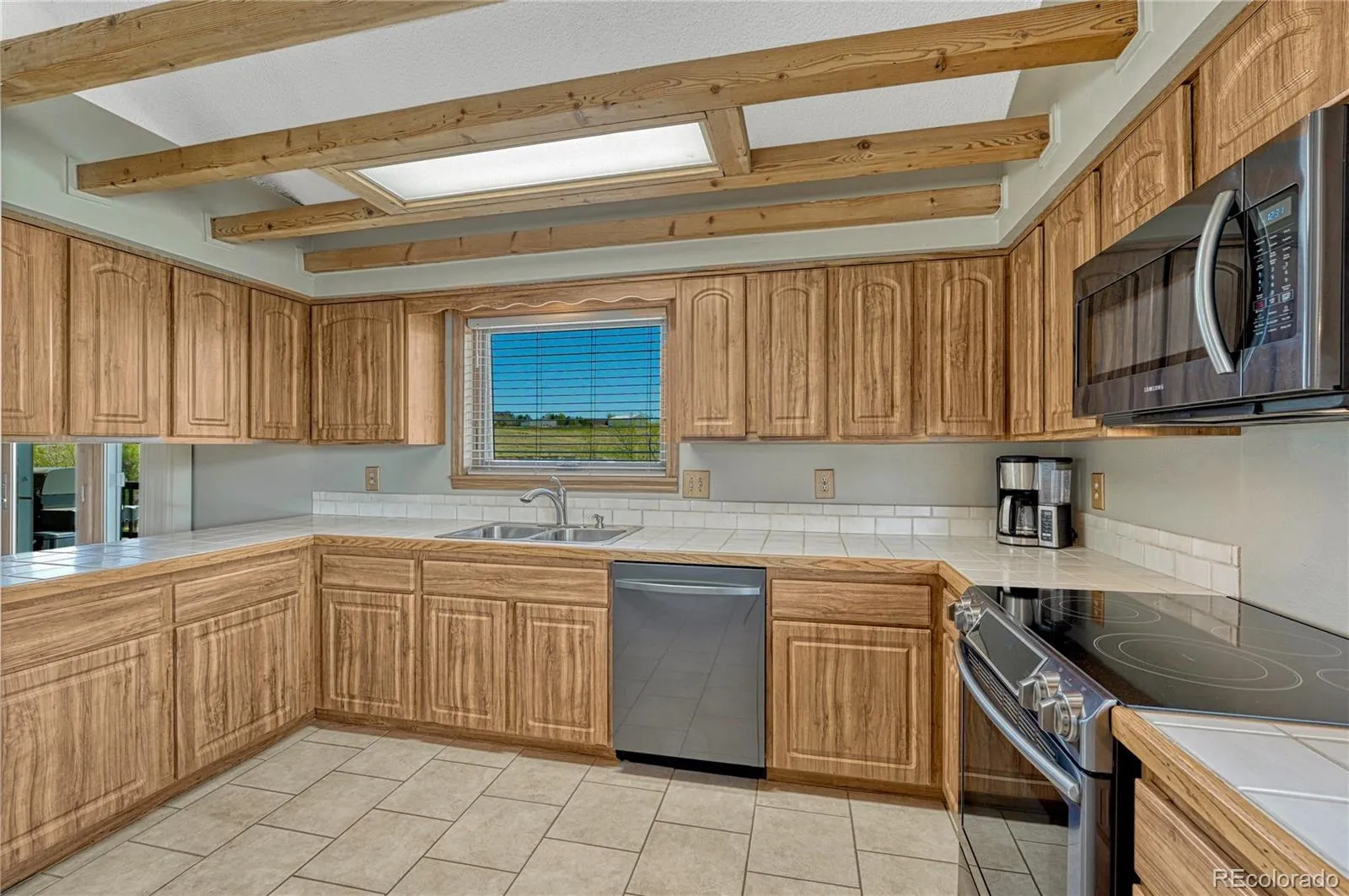 1884 Elizabeth Drive Parker CO 80138 | MLS #REC8660058 05162026041709 1600 8