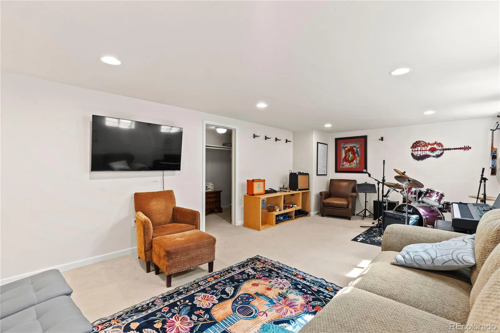 240 S Kearney Street Denver CO 80224 | MLS #REC8660391 10092026112529 1600 39