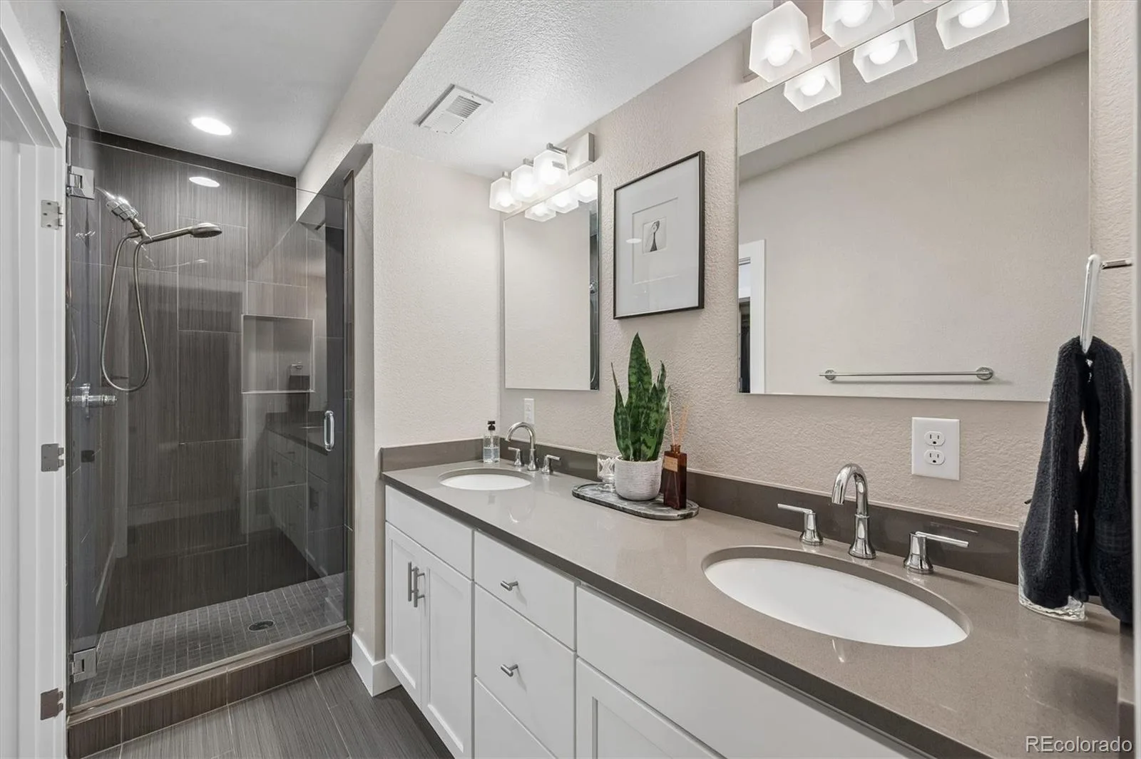 2837 S Sherman Street Englewood CO 80113 | MLS #REC8660885 07222026222051 1600 15