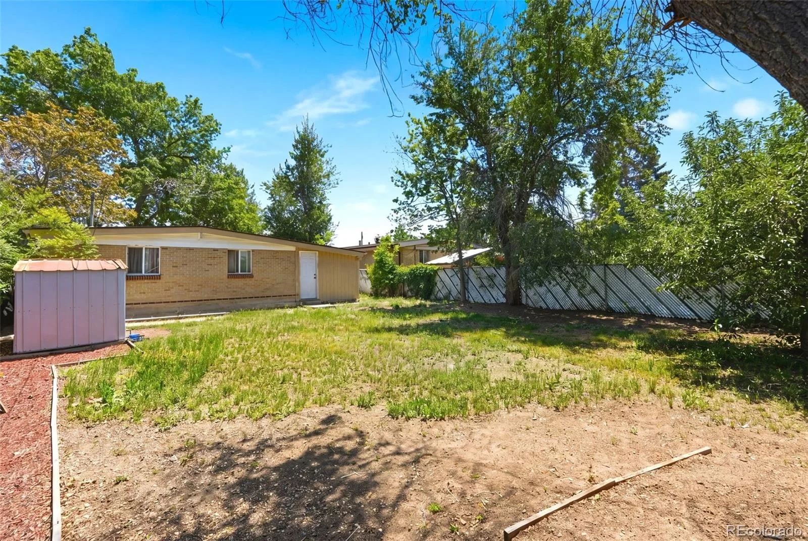 1225 Dallas Street Aurora CO 80010 MLS #REC8661911 05292026235620 1600 22