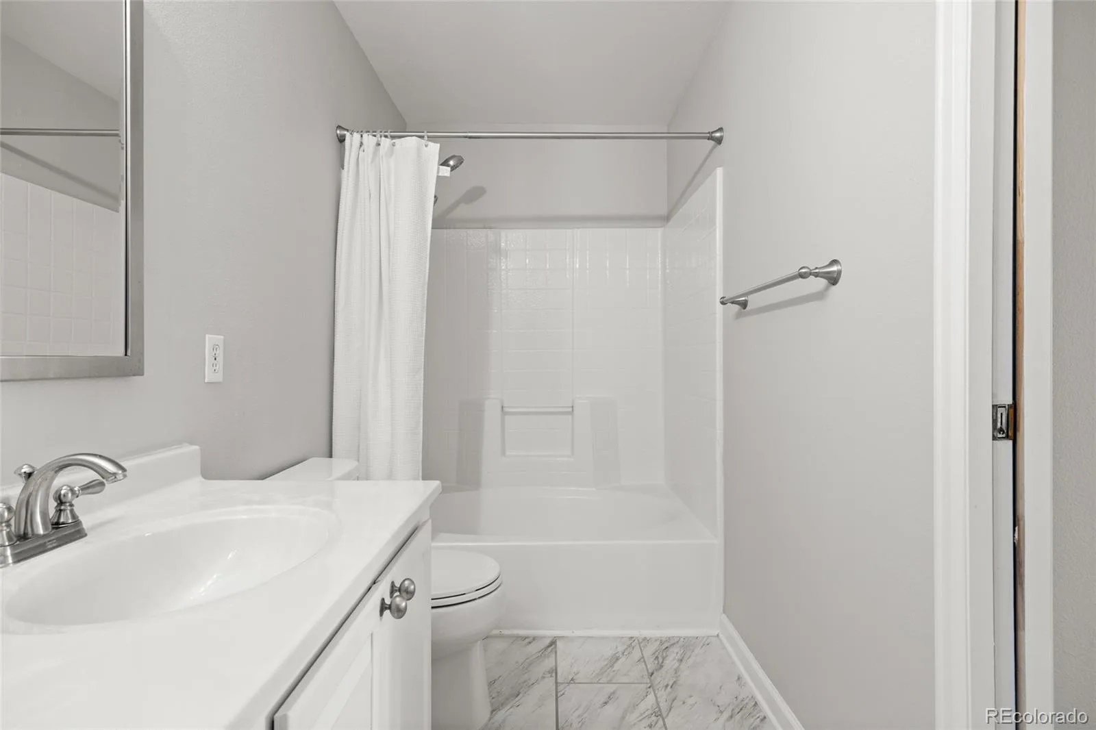 8358 Pebble Creek Way #204 Littleton CO 80126 | MLS #REC8662240 07092026164154 1600 19