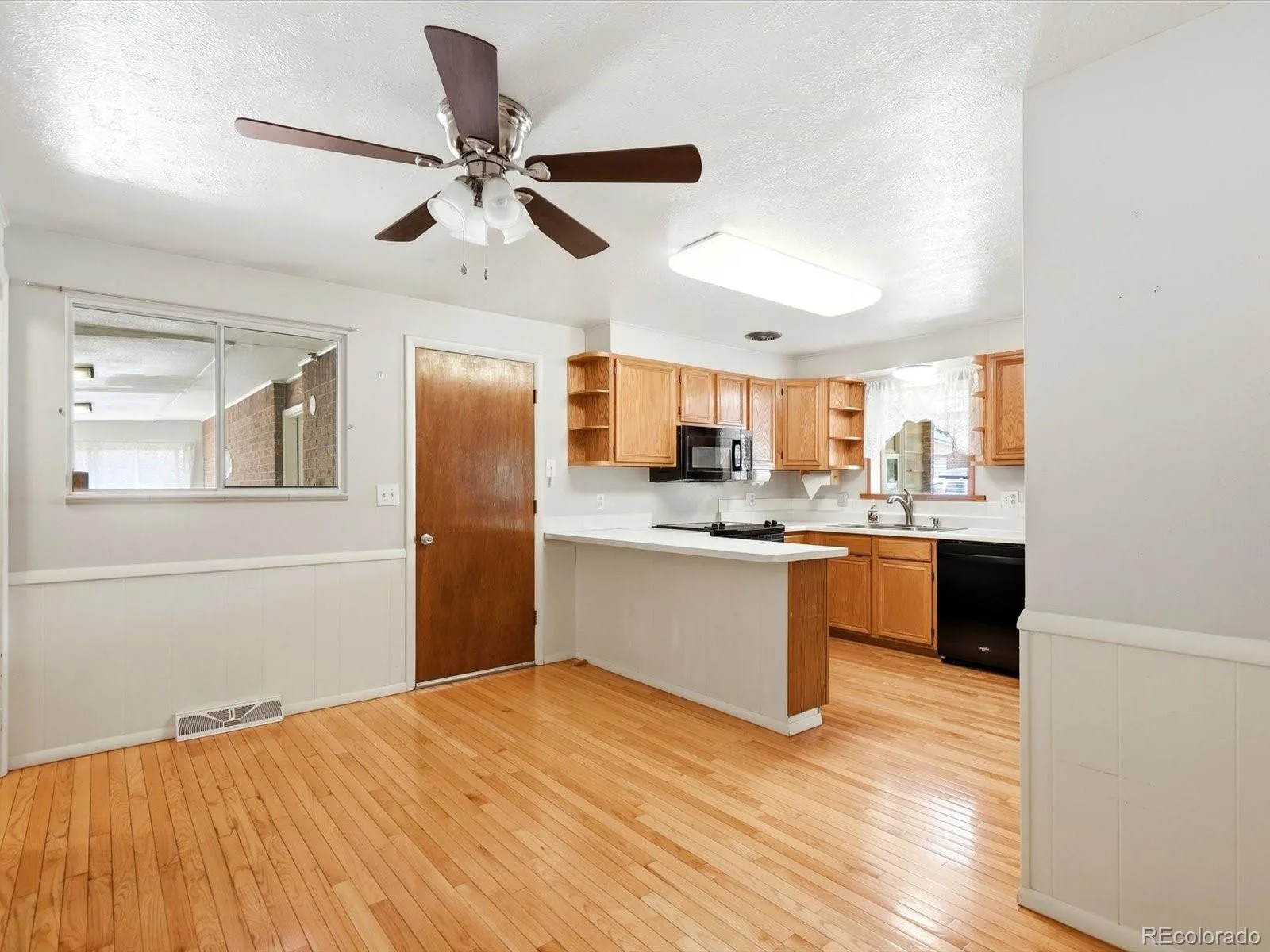 756 Zinnia Street Golden CO 80401 | MLS #REC8664928 08012026151914 1600 6