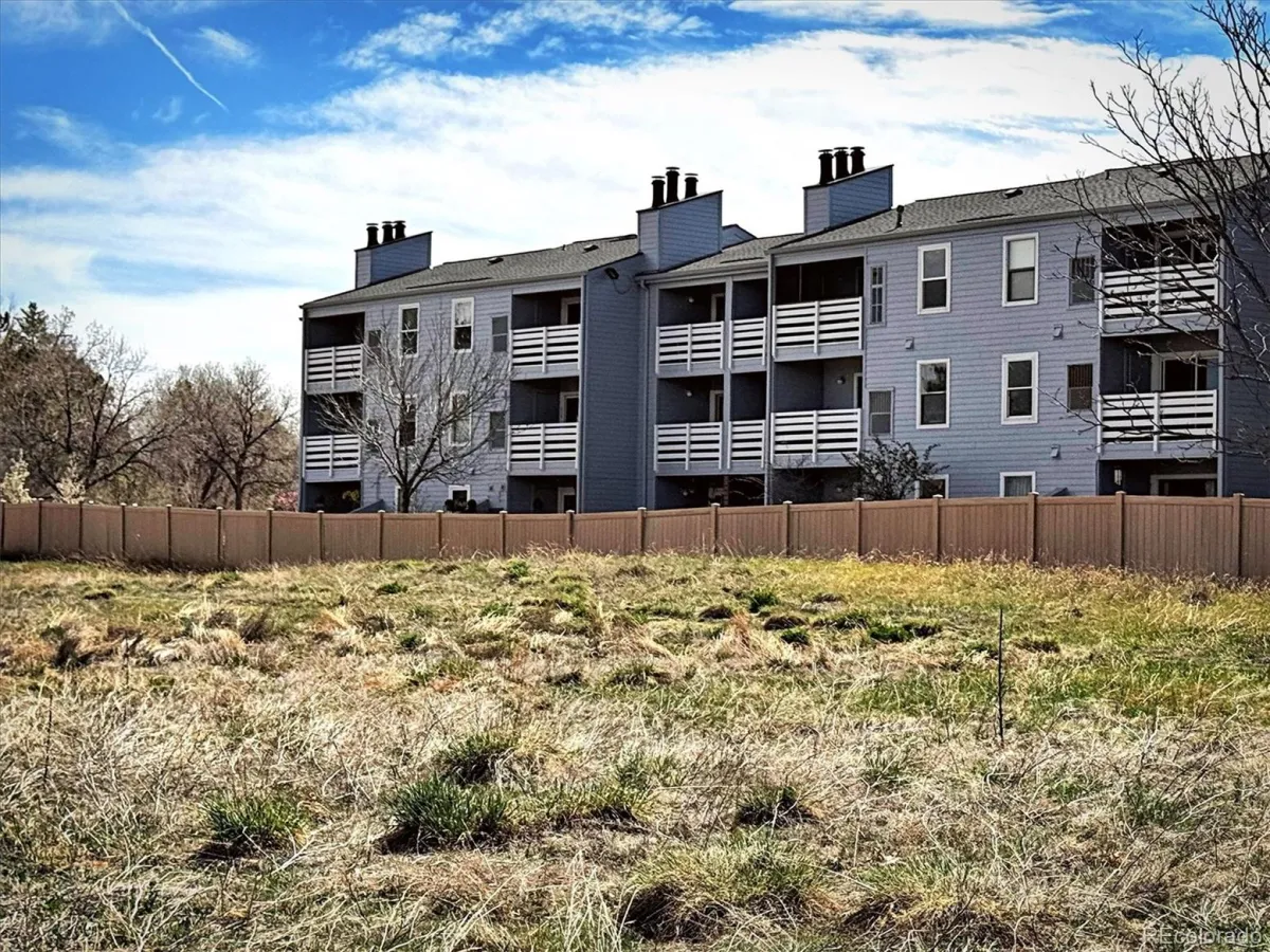 3121 S Tamarac Drive #208H Denver CO 80231 MLS #REC8666352 05262026211831 1200 24