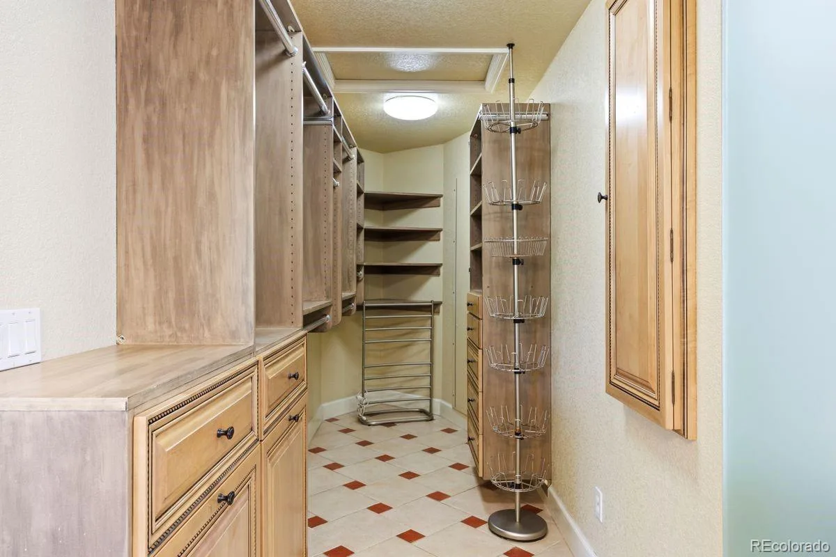 6528 S Oneida Court Centennial CO 80111 | MLS #REC8668278 07152026065839 1200 20