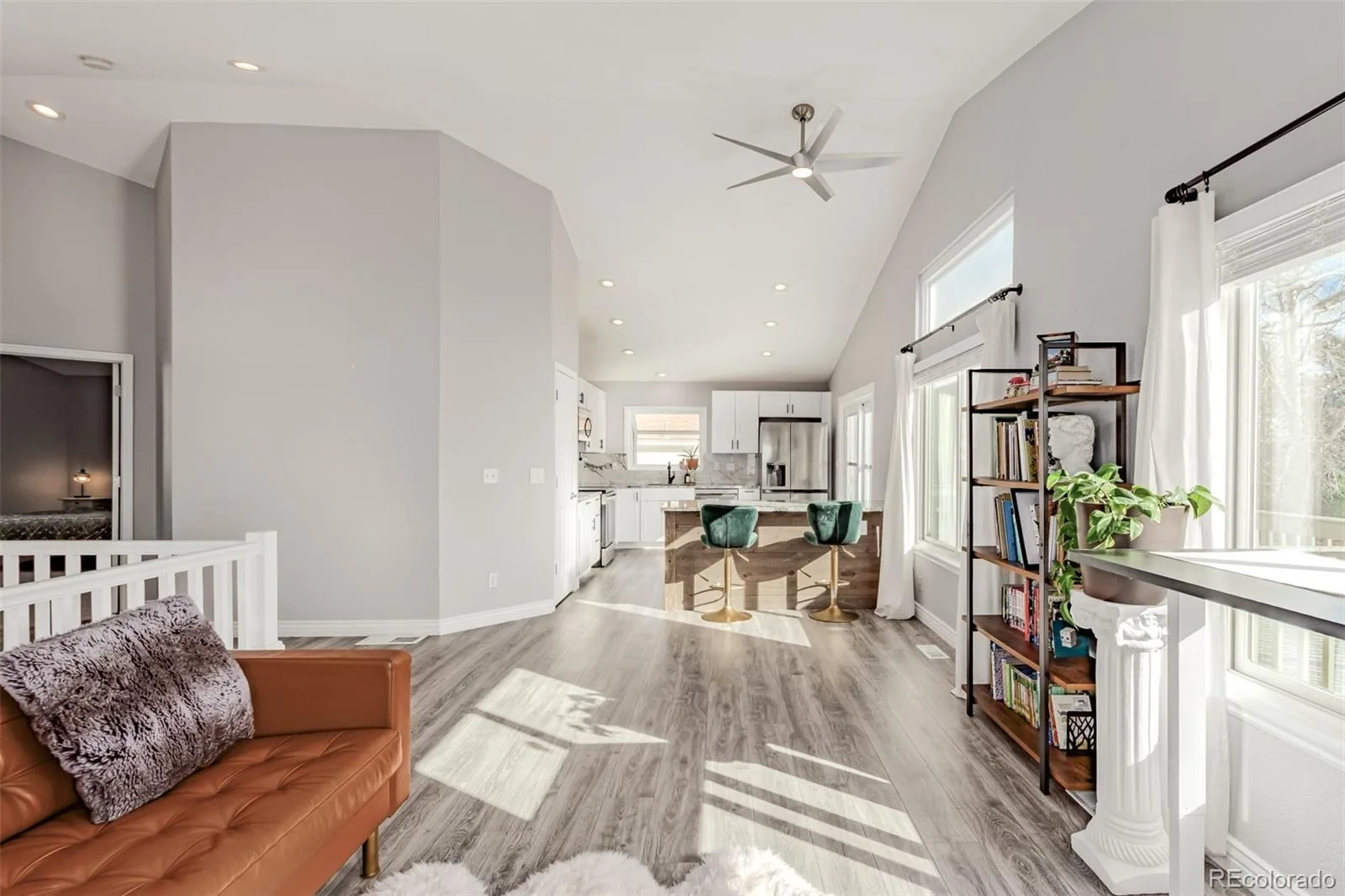 9454 Wolfe Place Highlands Ranch CO 80129 | MLS #REC8670200 08202026154540 1600 10
