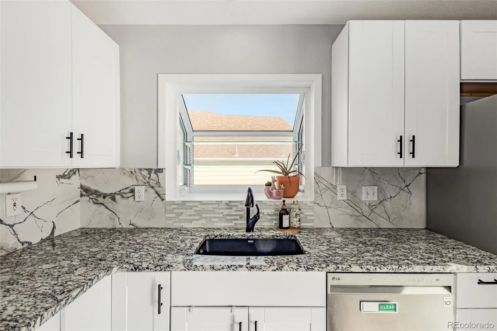 9454 Wolfe Place Highlands Ranch CO 80129 | MLS #REC8670200 08202026154540 1600 15