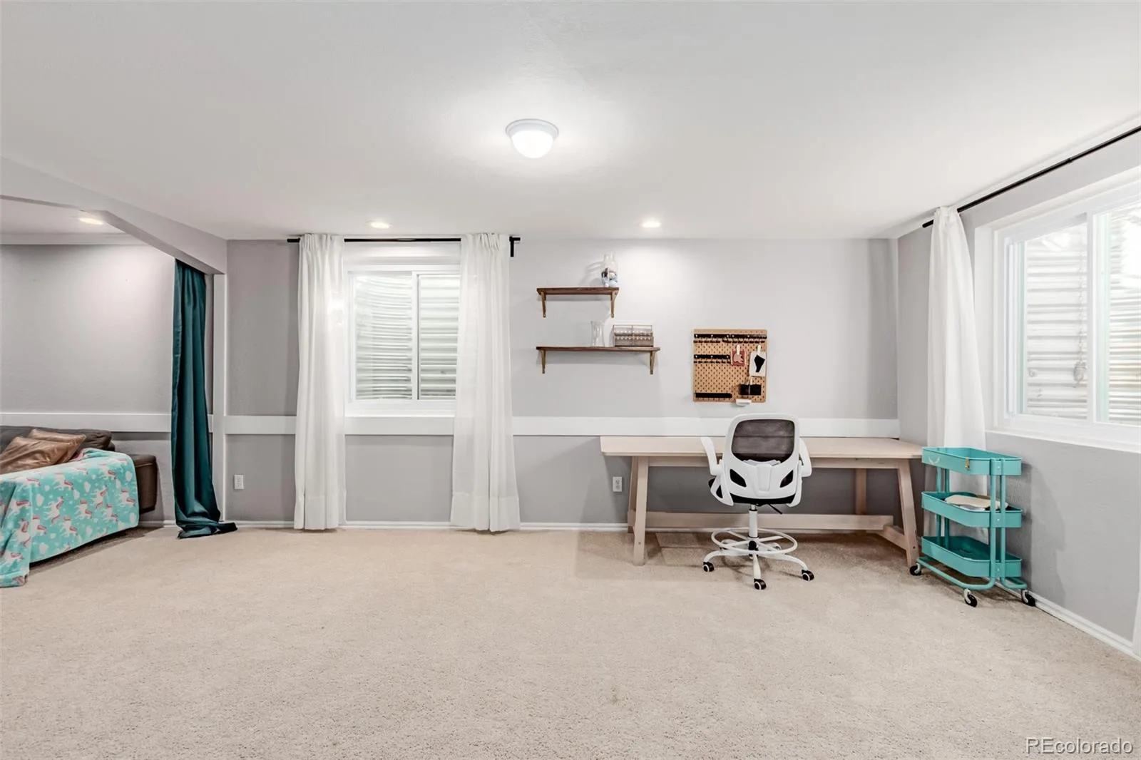 9454 Wolfe Place Highlands Ranch CO 80129 | MLS #REC8670200 08202026154540 1600 27