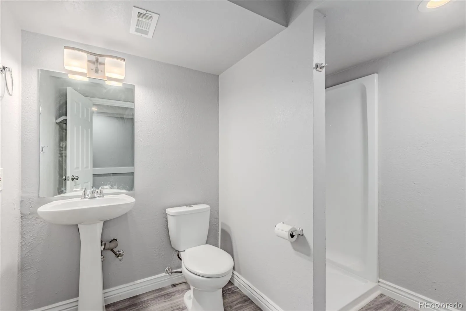 9454 Wolfe Place Highlands Ranch CO 80129 | MLS #REC8670200 08202026154540 1600 30