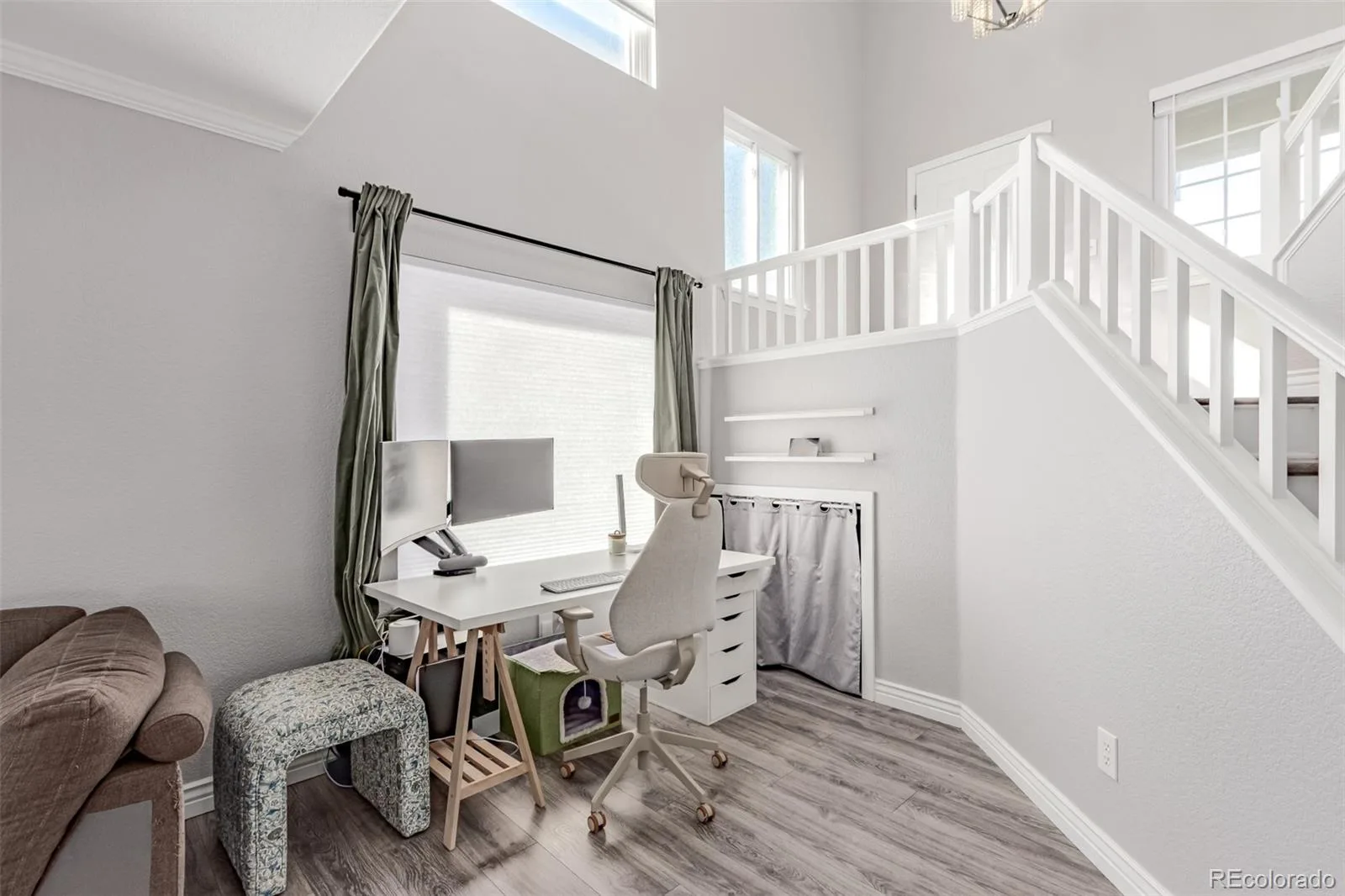 9454 Wolfe Place Highlands Ranch CO 80129 | MLS #REC8670200 08202026154540 1600 6