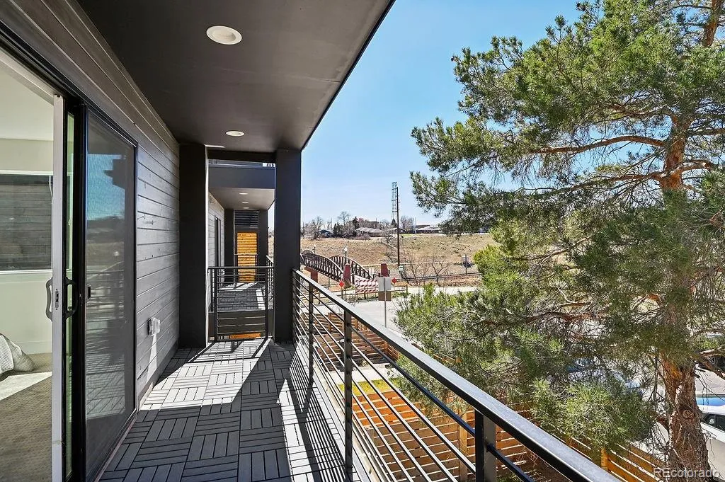 04072026162536 1024 14