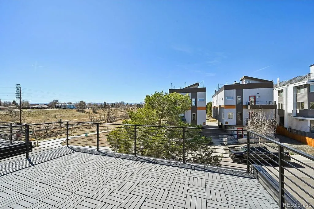 04072026162536 1024 23