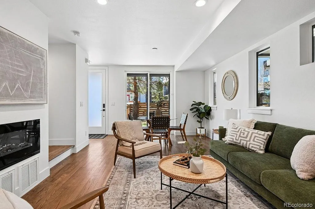 04072026162536 1024 3