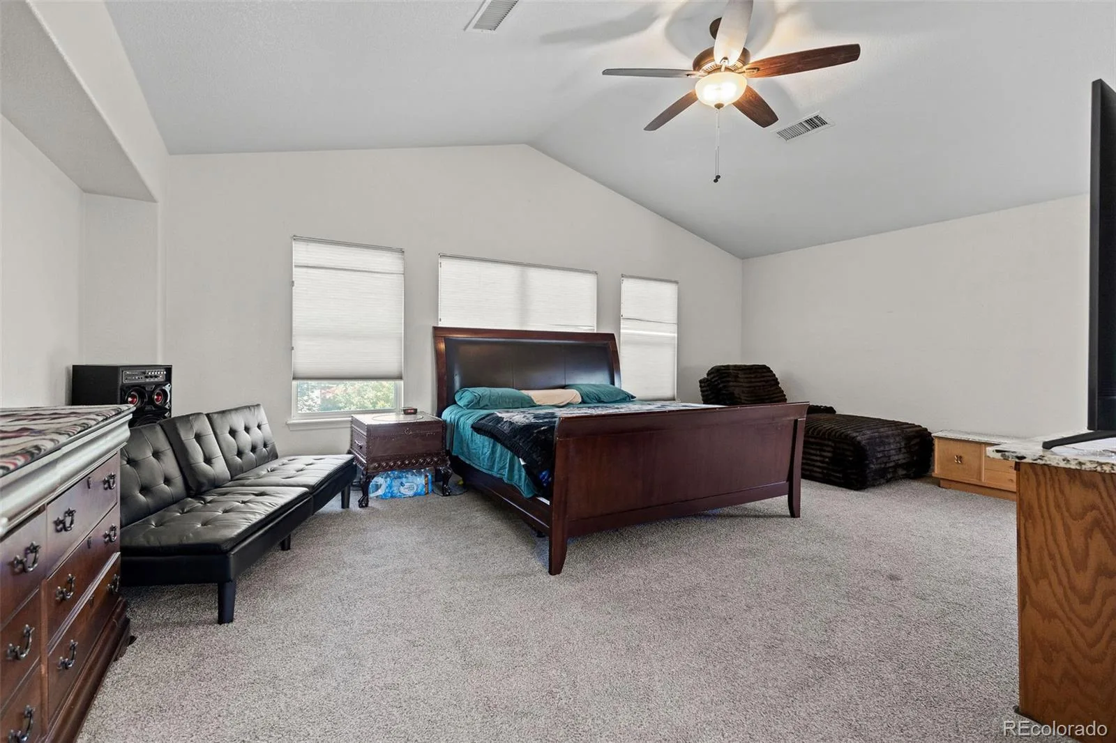 17048 E 106th Way Commerce City CO 80022 MLS #REC8672956 06122026215306 1600 23