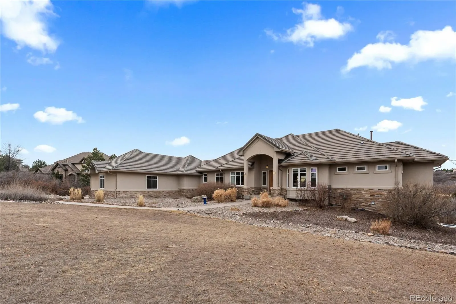 6329 Diamond Ridge Parkway Castle Rock CO 80108 MLS #REC8673036 03242026202139 1600 2