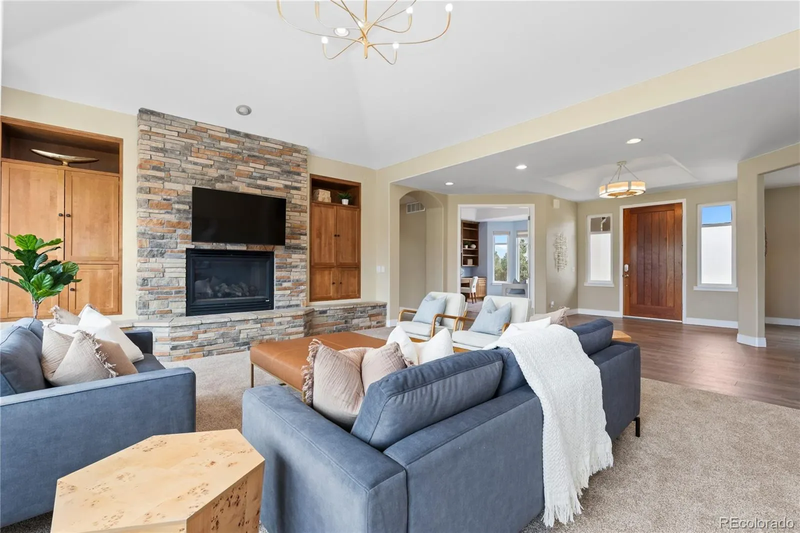 6329 Diamond Ridge Parkway Castle Rock CO 80108 MLS #REC8673036 03242026202139 1600 6