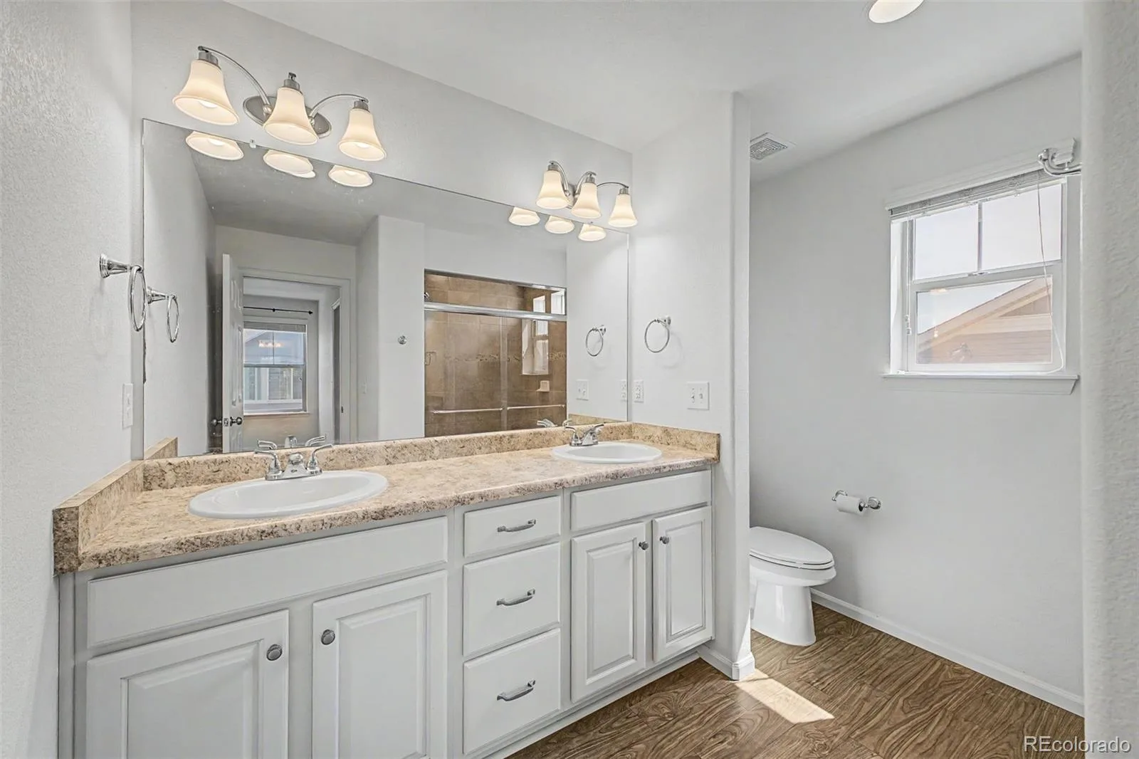 10537 Racine Way Commerce City CO 80022 | MLS #REC8673423 06252026214959 1600 19