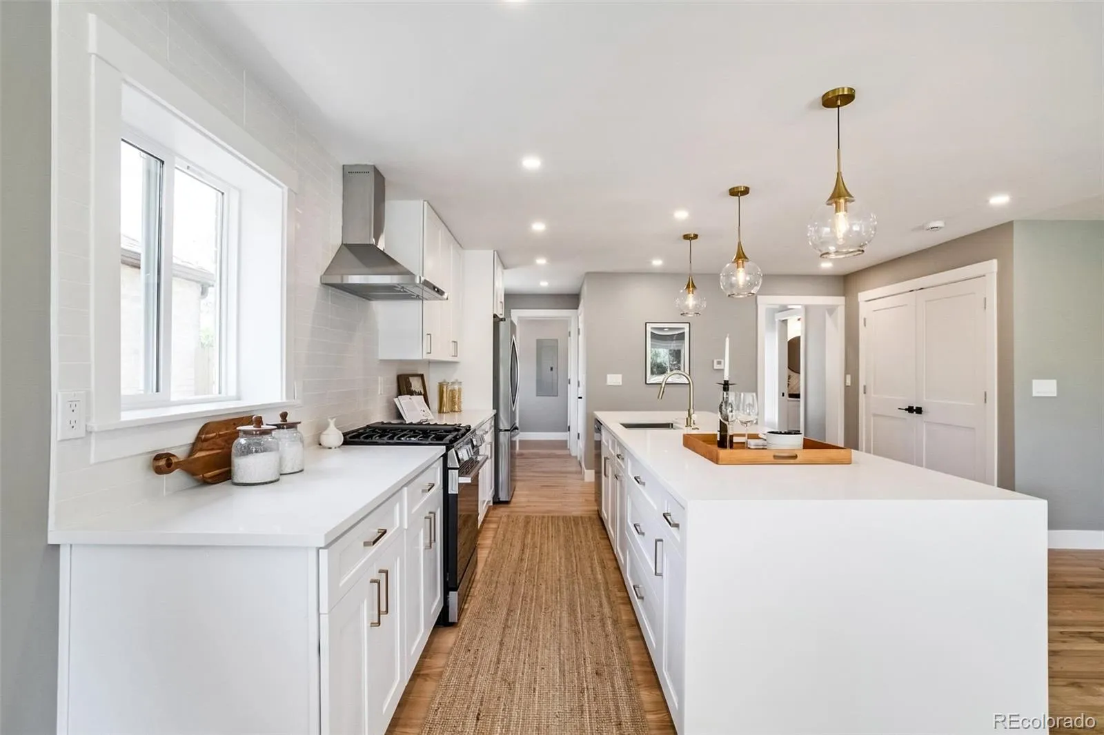 2323 N Niagara Street Denver CO 80207 MLS #REC8677246 05162026160508 1600 10
