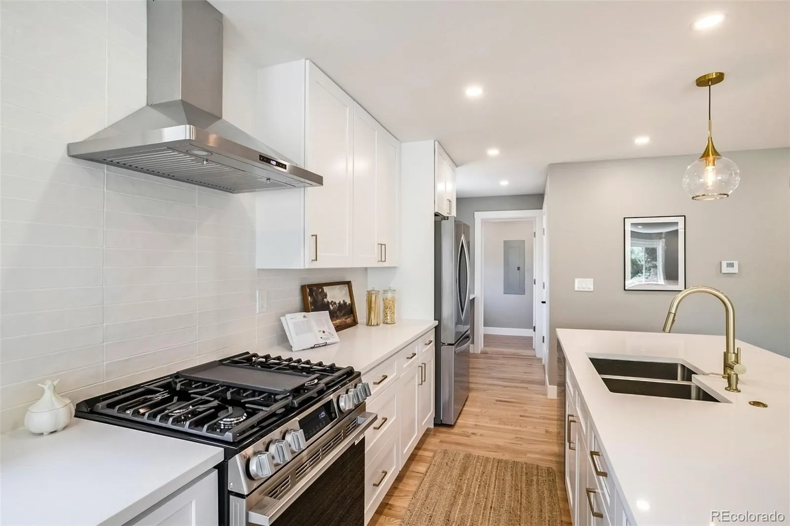 2323 N Niagara Street Denver CO 80207 MLS #REC8677246 05162026160508 1600 11