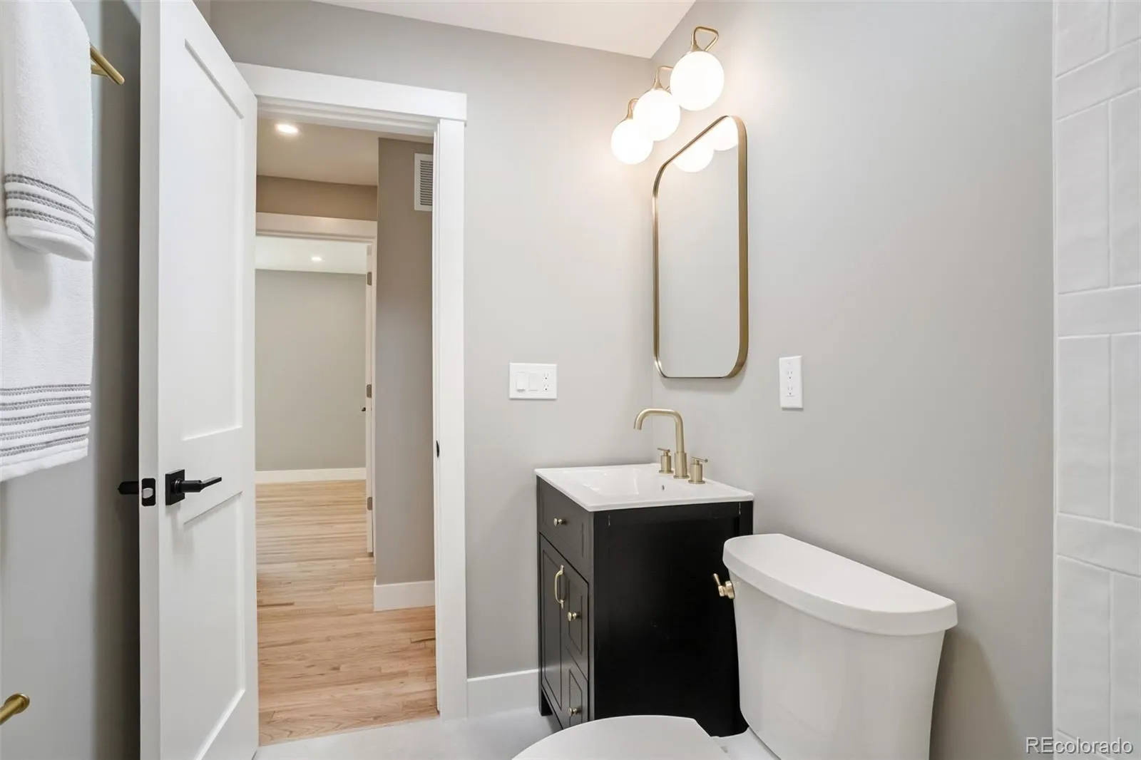 2323 N Niagara Street Denver CO 80207 MLS #REC8677246 05162026160508 1600 16
