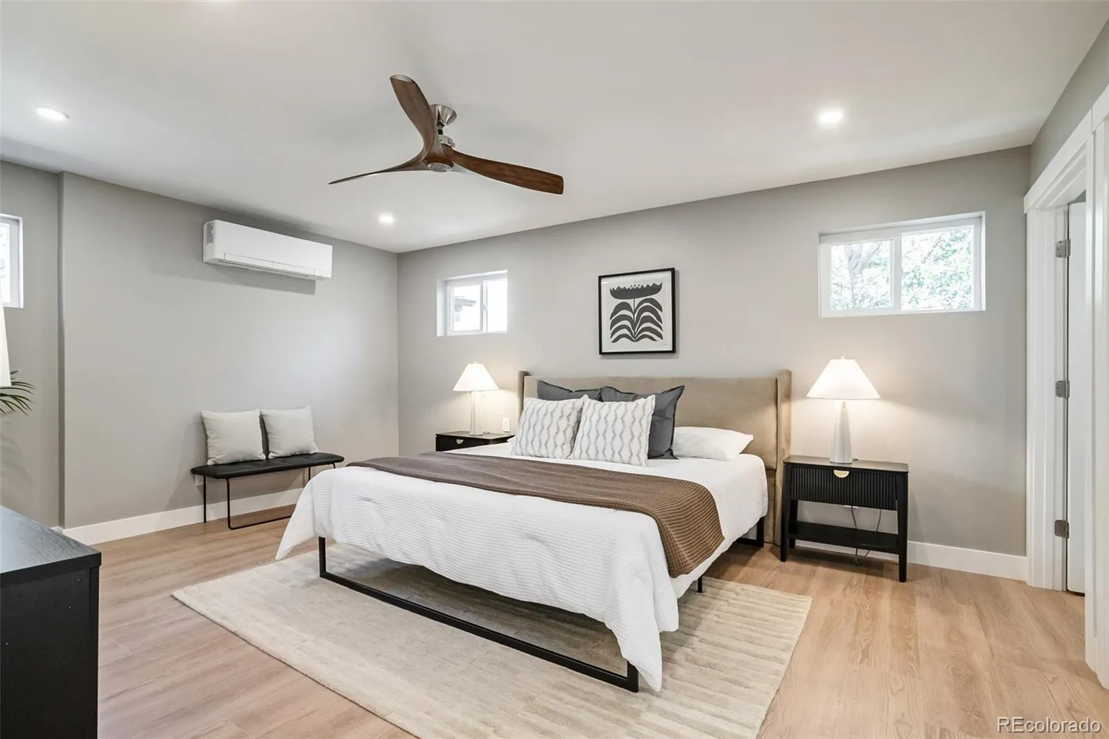 2323 N Niagara Street Denver CO 80207 MLS #REC8677246 05162026160508 1600 26