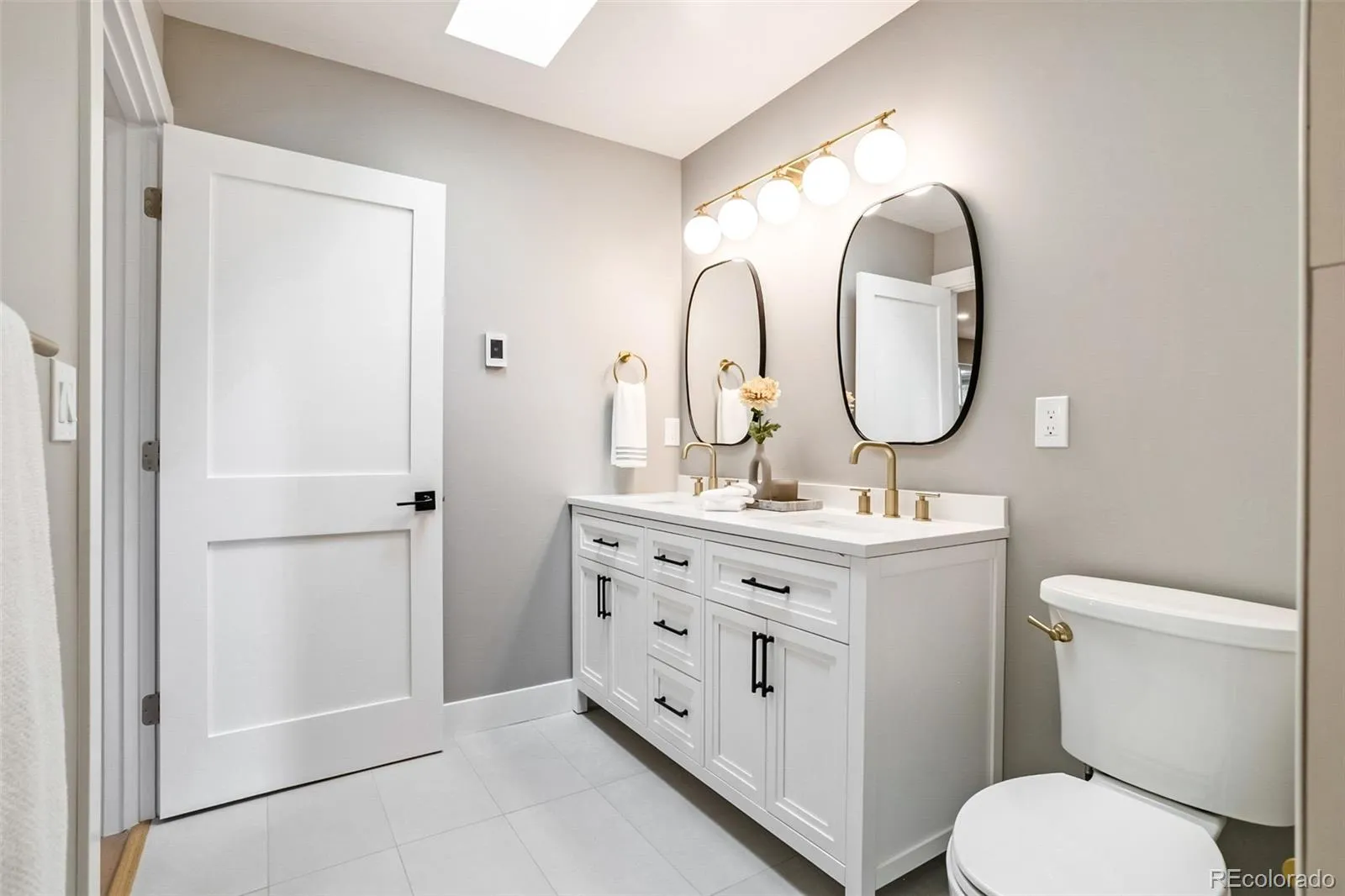 2323 N Niagara Street Denver CO 80207 MLS #REC8677246 05162026160508 1600 30