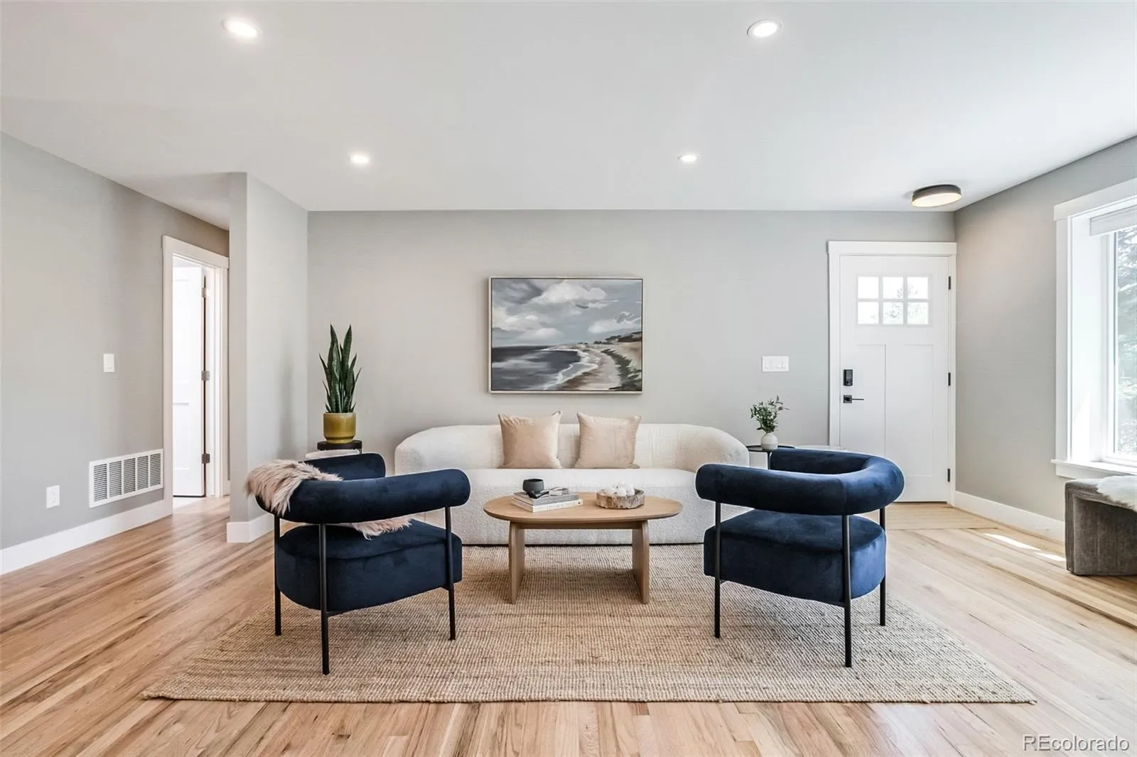2323 N Niagara Street Denver CO 80207 MLS #REC8677246 05162026160508 1600 35