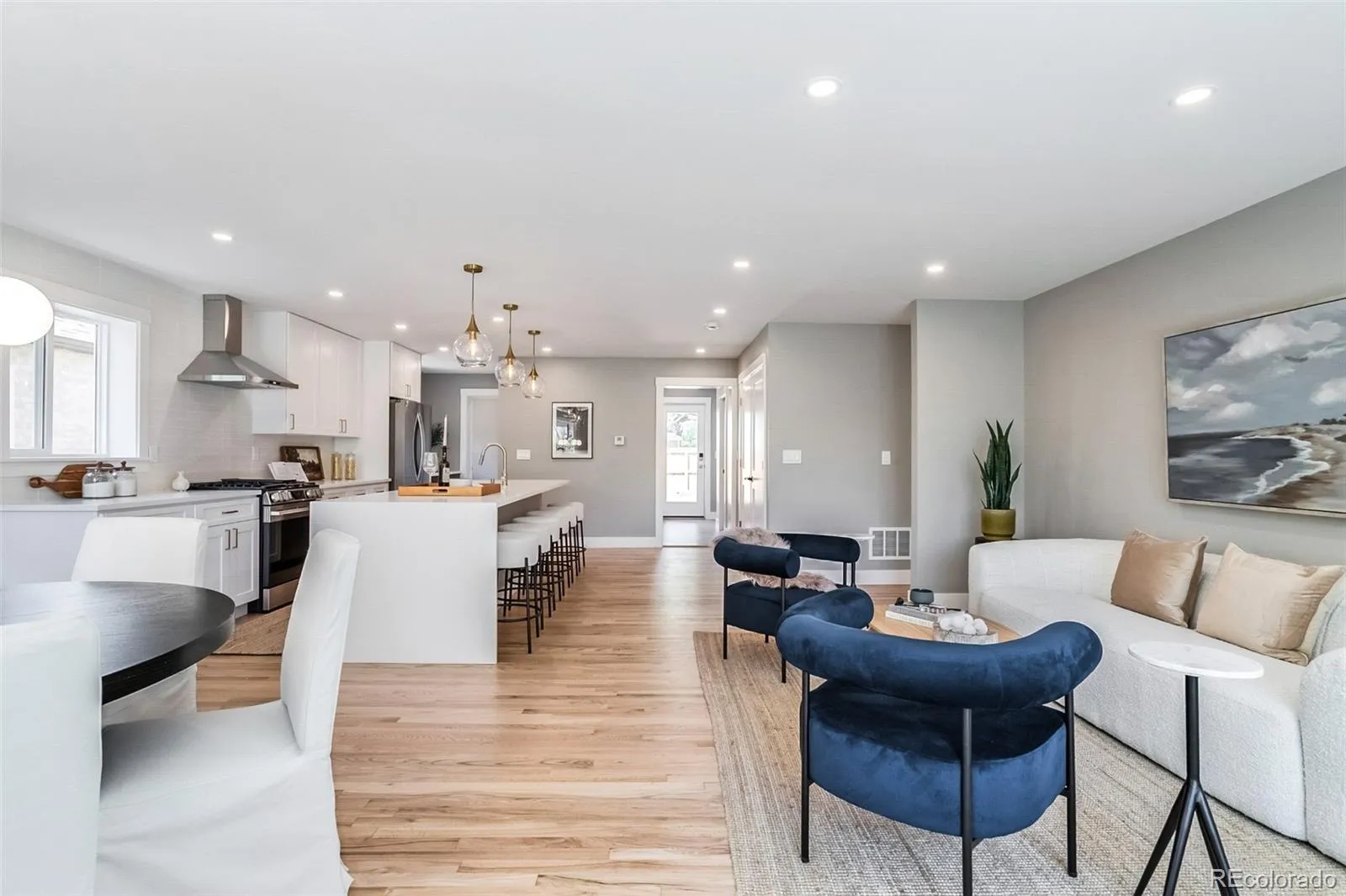 2323 N Niagara Street Denver CO 80207 MLS #REC8677246 05162026160508 1600 39