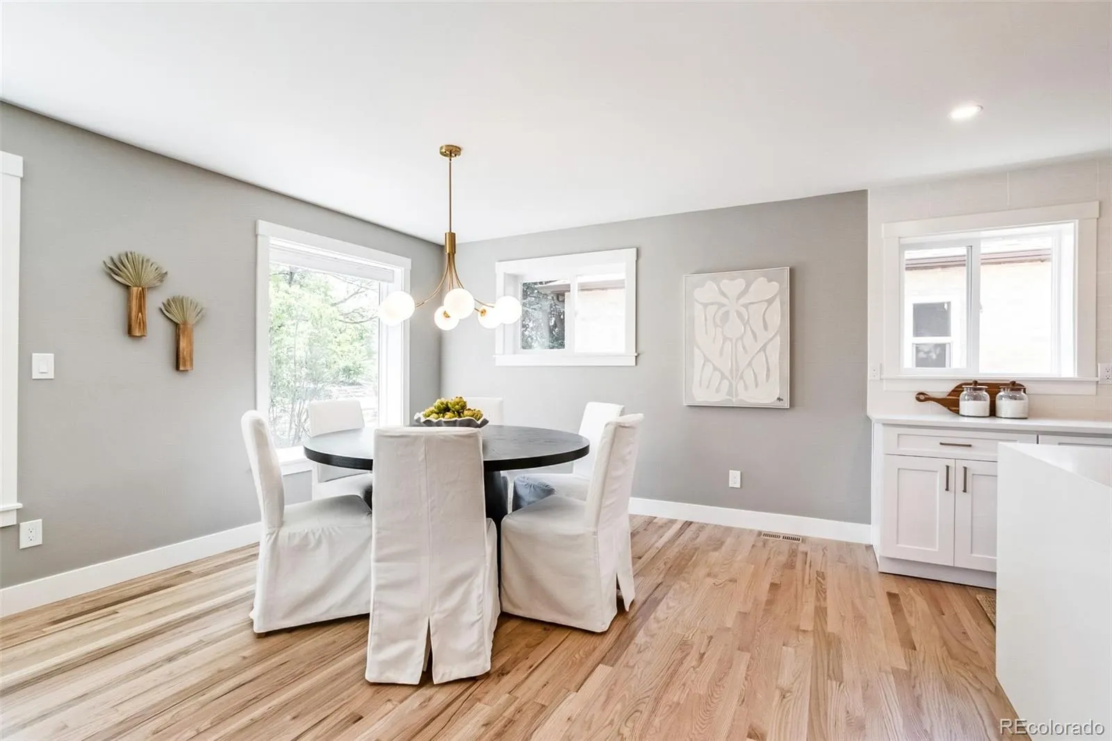 2323 N Niagara Street Denver CO 80207 MLS #REC8677246 05162026160508 1600 41