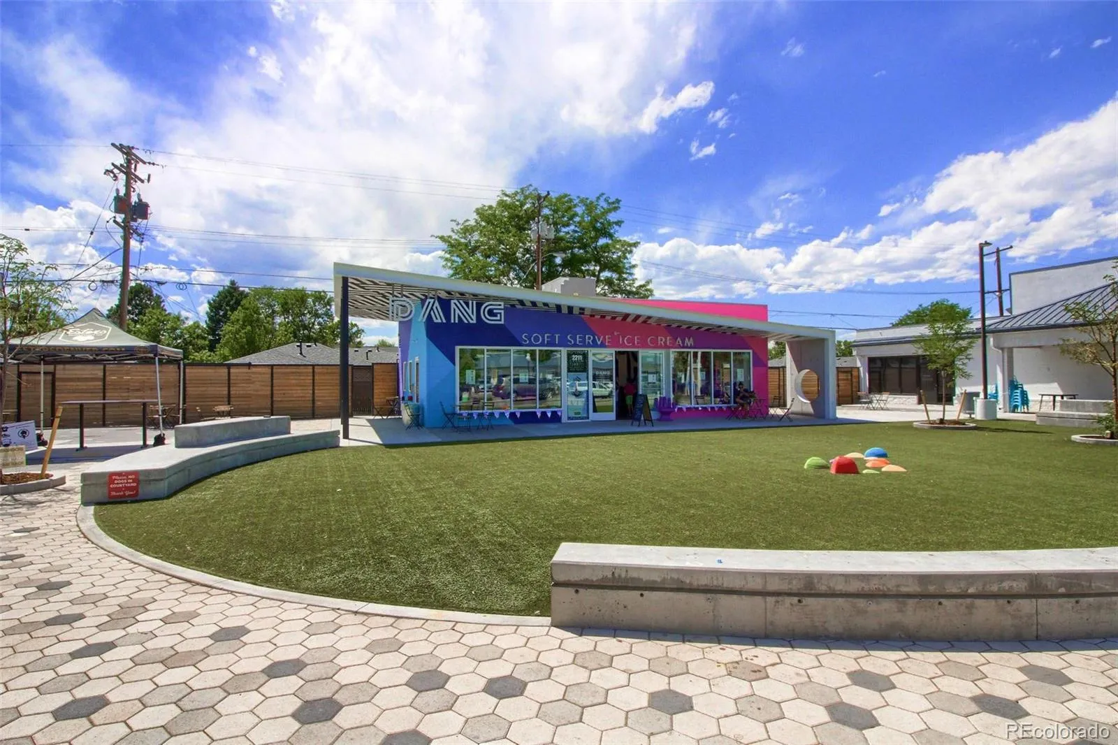 2323 N Niagara Street Denver CO 80207 MLS #REC8677246 05162026160508 1600 43