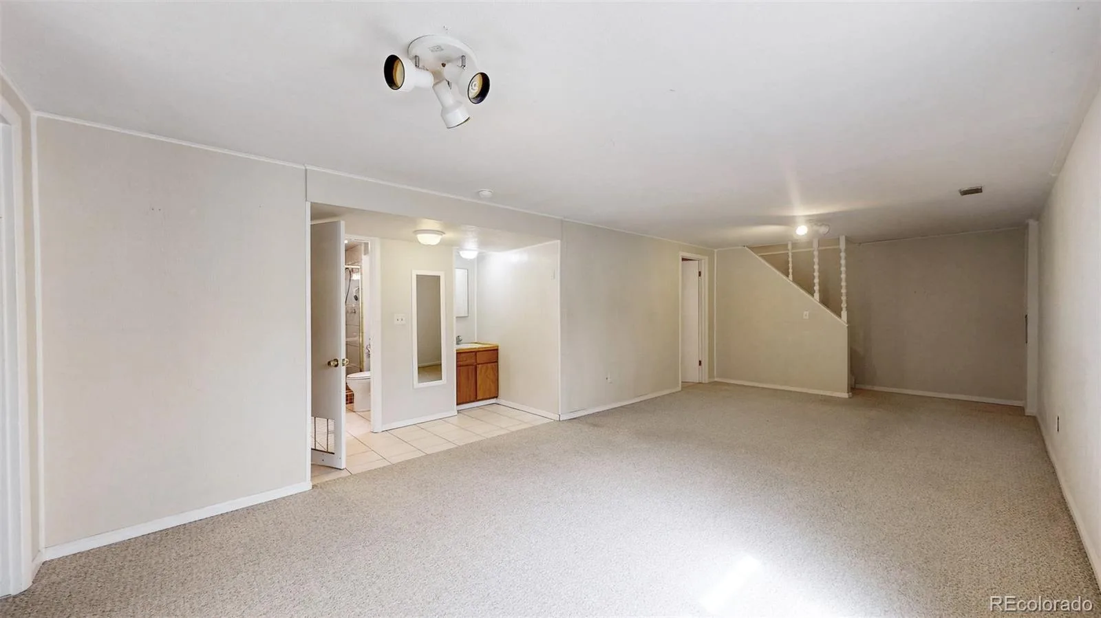 6403 E Bethany Place Denver CO 80222 | MLS #REC8679238 08212026160552 1600 17