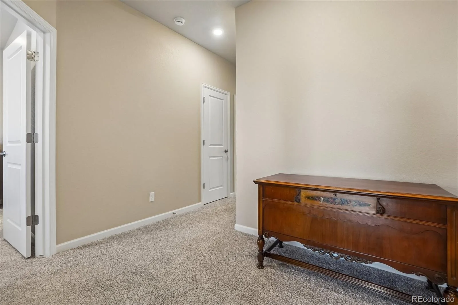 1833 S Poplar Court Denver CO 80224 | MLS #REC8680635 08282026214633 1600 21
