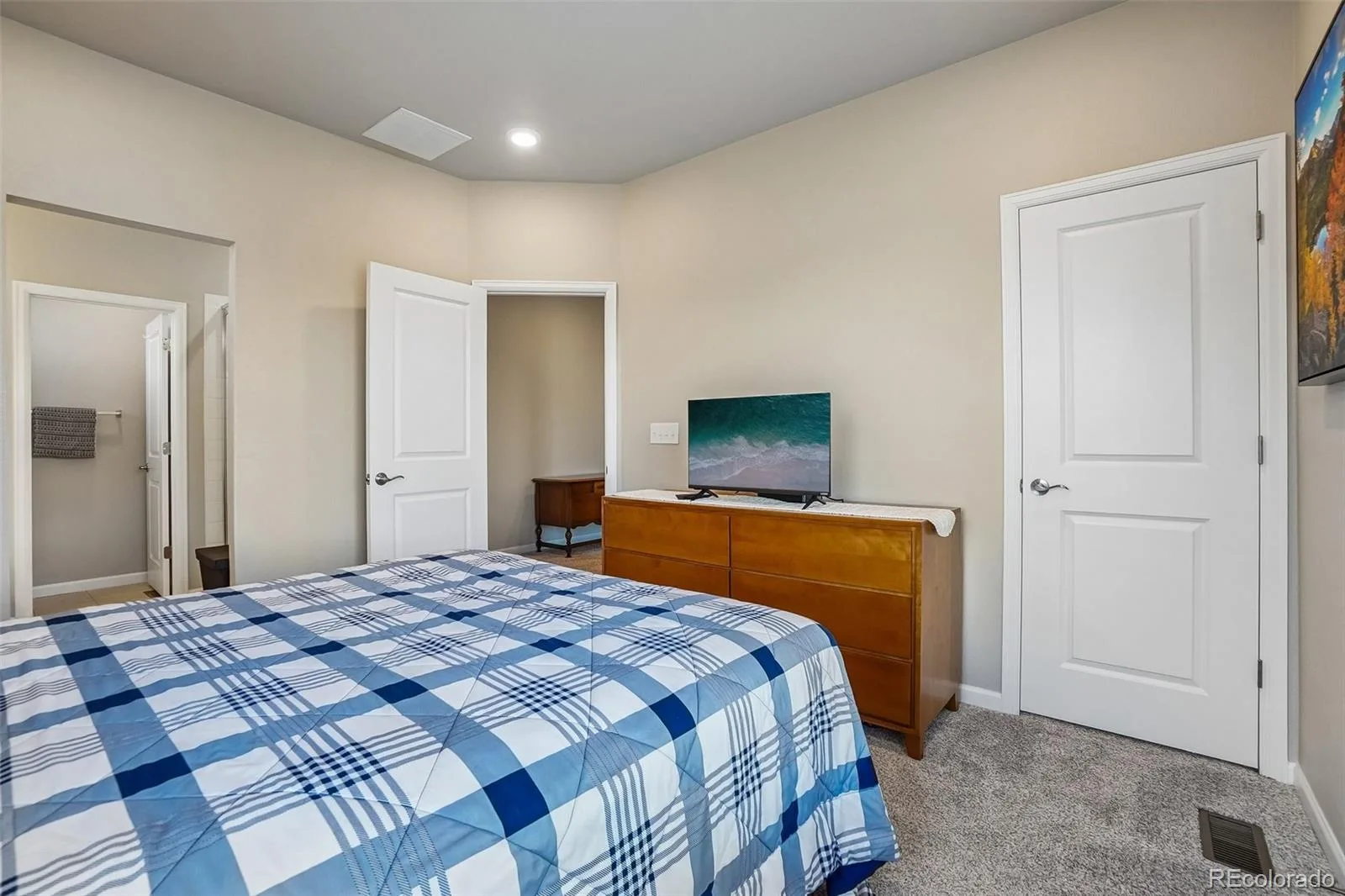1833 S Poplar Court Denver CO 80224 | MLS #REC8680635 08282026214633 1600 24