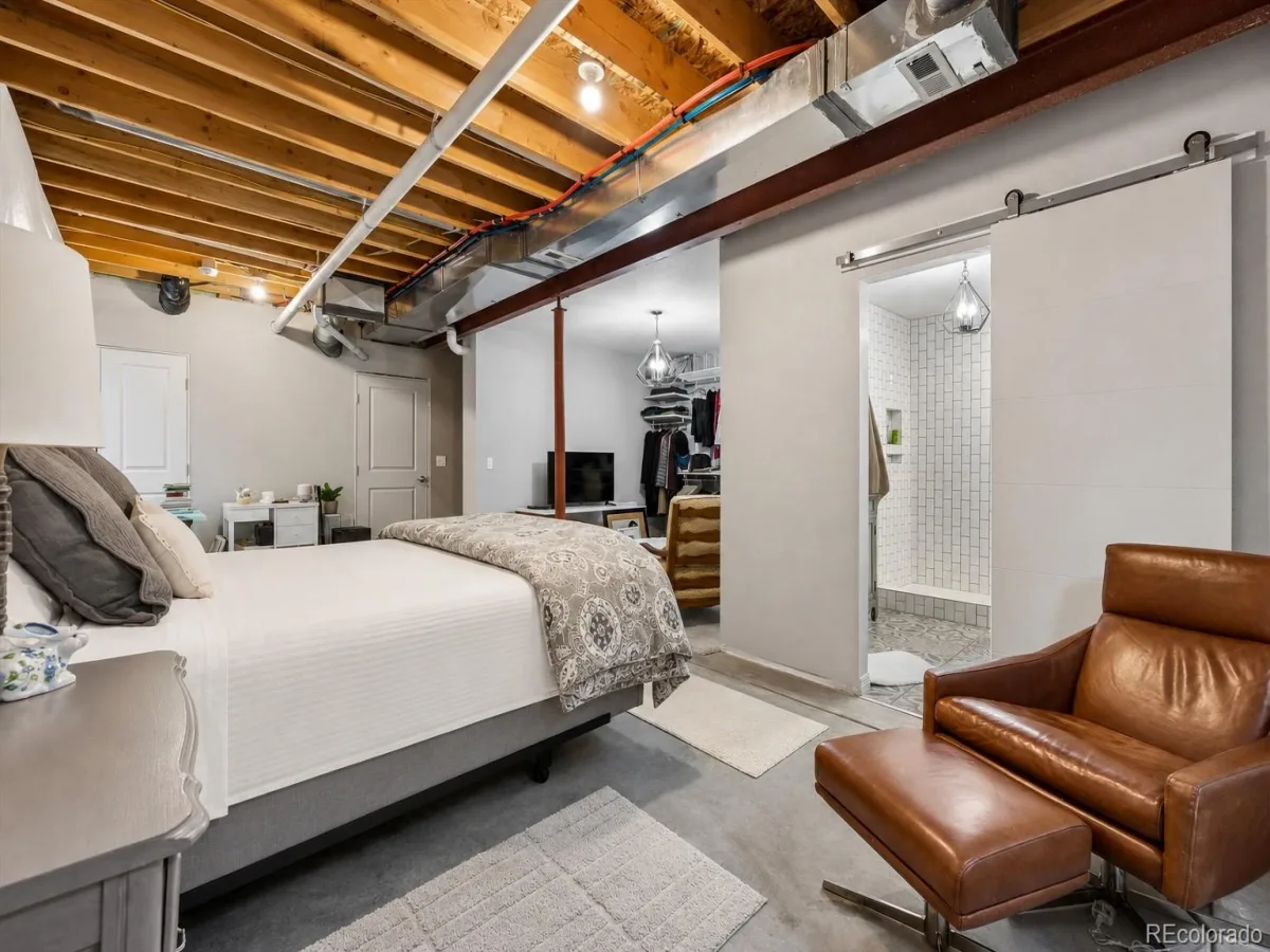 1212 S Clinton Street Denver CO 80247 | MLS #REC8681887 08122026031519 1200 34