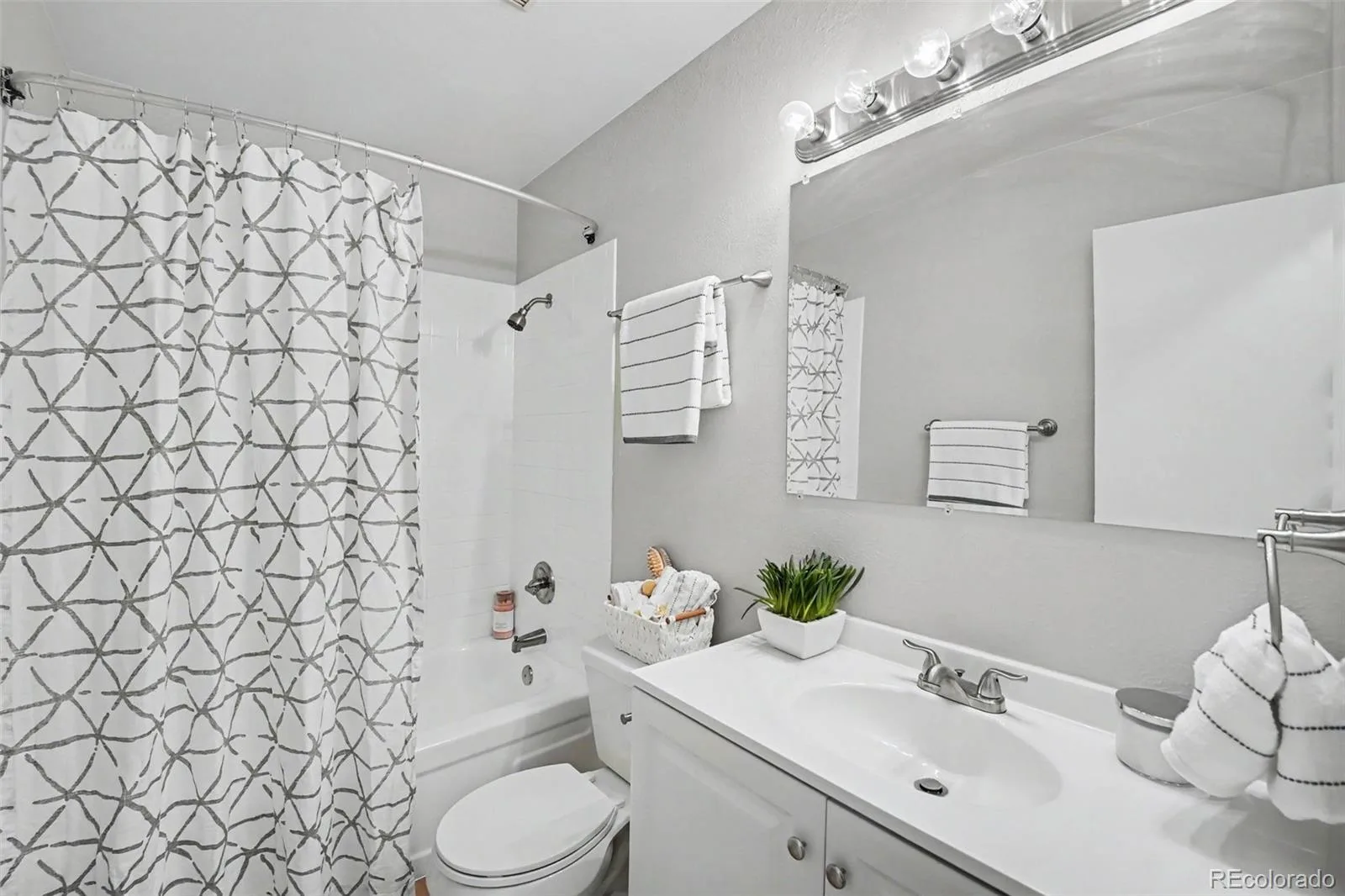 9108 W 75th Place Arvada CO 80005 MLS #REC8682507 06172026193649 1600 25