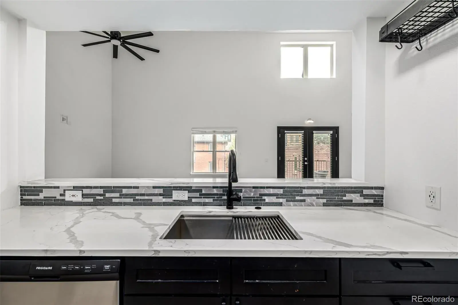 08082025030038 1600 12