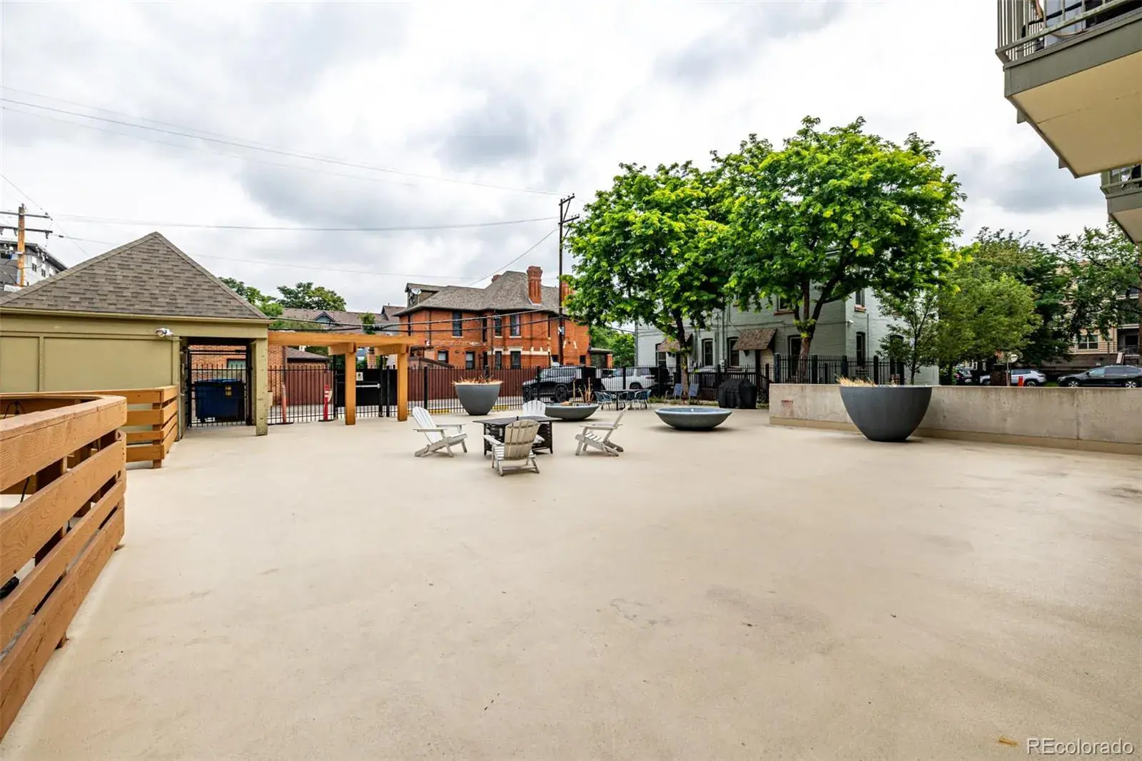 08082025030038 1600 32