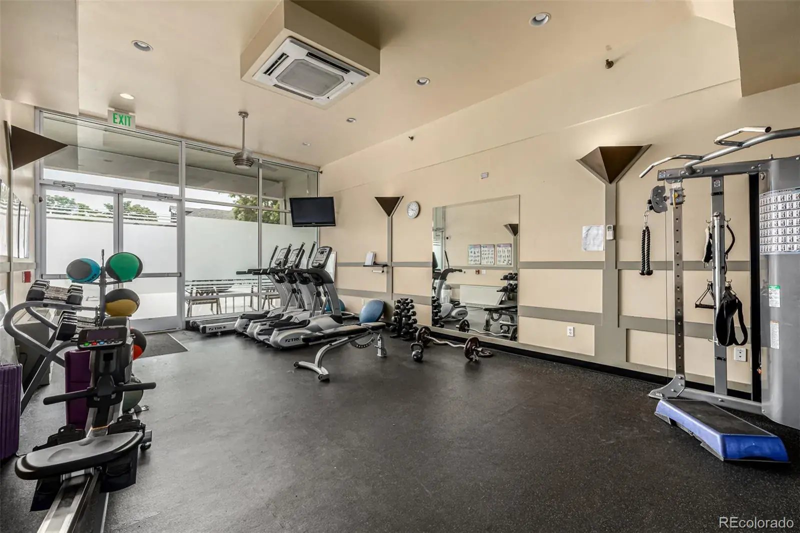 08082025030038 1600 34