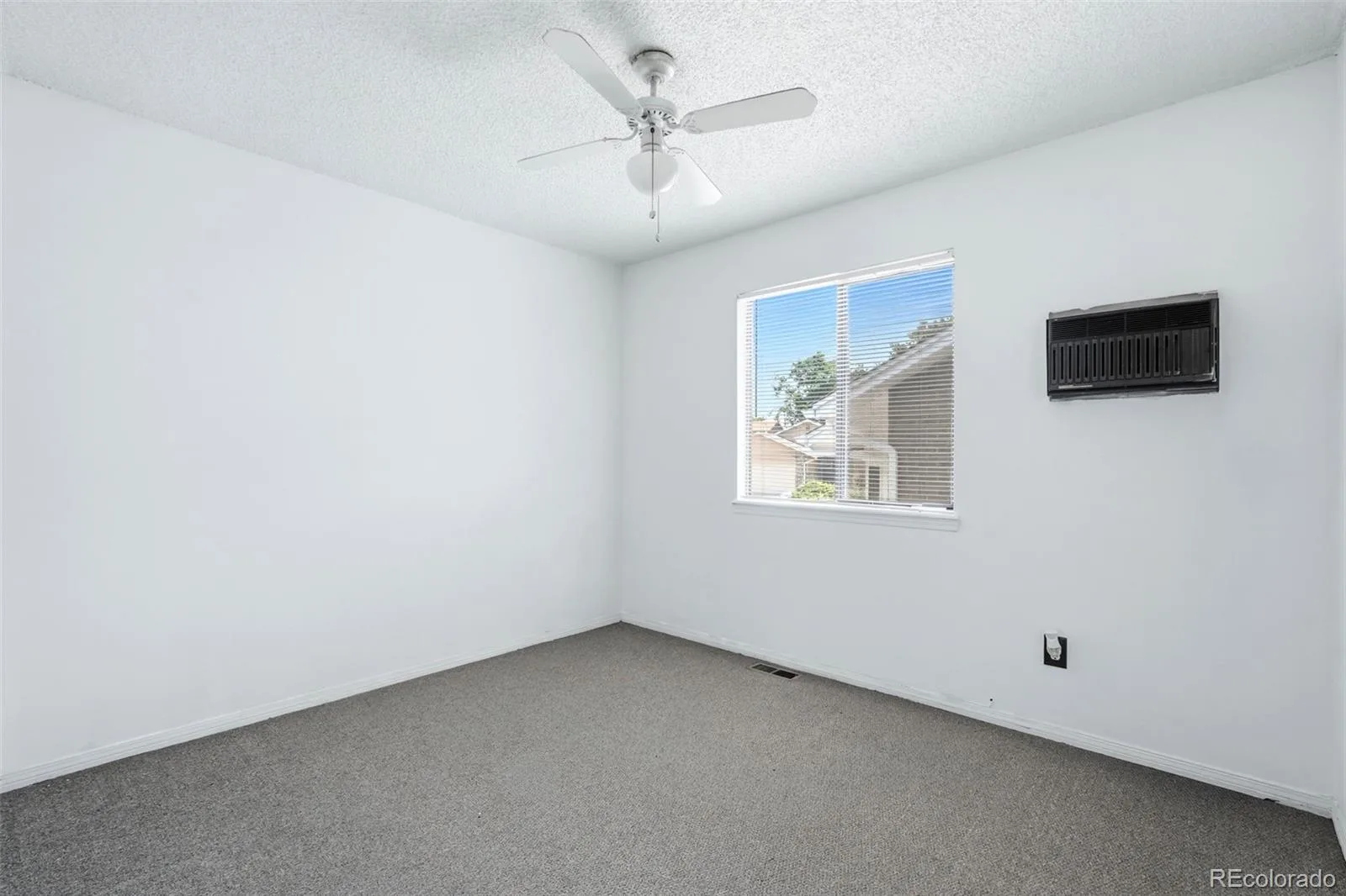 1553 S Carson Street Aurora CO 80012 | MLS #REC8683447 07022026213815 1600 12