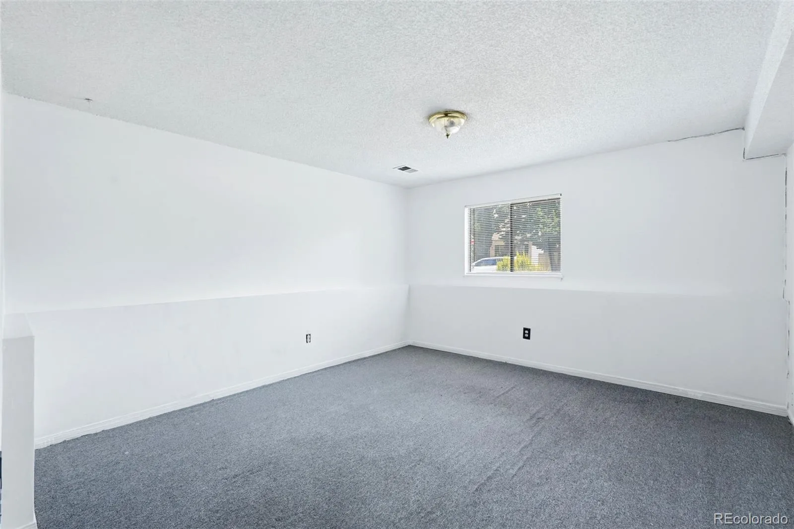 1553 S Carson Street Aurora CO 80012 | MLS #REC8683447 07022026213815 1600 15