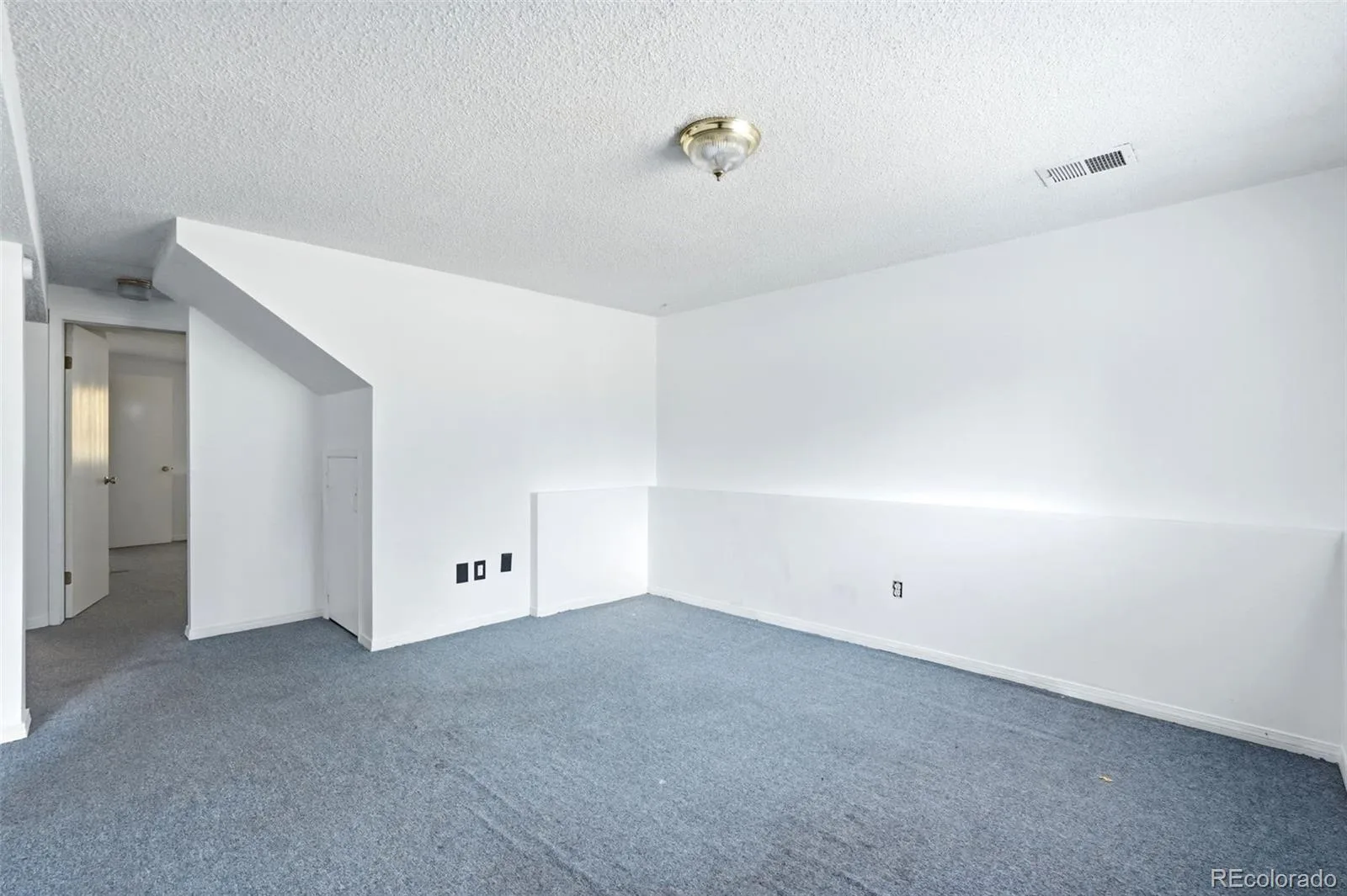 1553 S Carson Street Aurora CO 80012 | MLS #REC8683447 07022026213815 1600 17