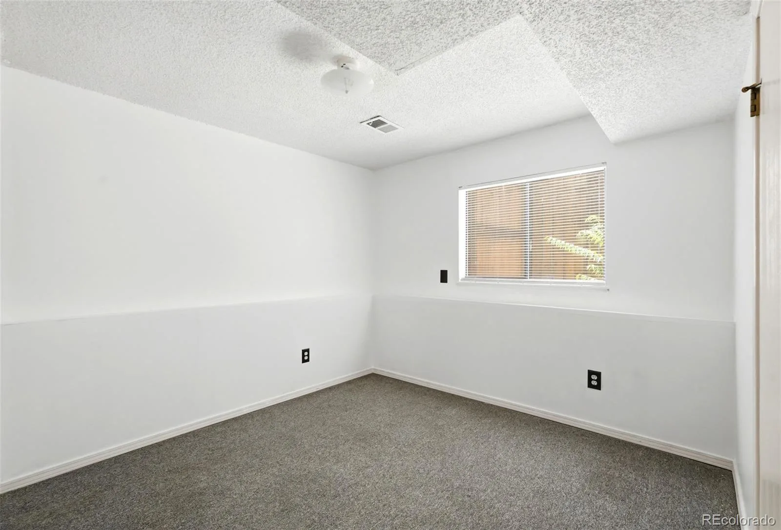 1553 S Carson Street Aurora CO 80012 | MLS #REC8683447 07022026213815 1600 20