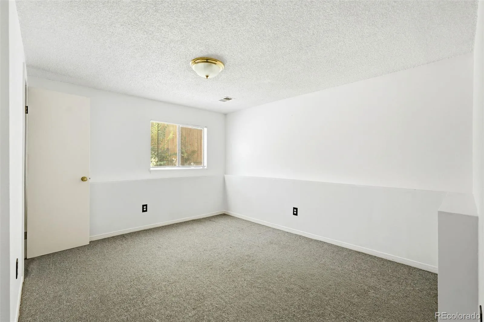 1553 S Carson Street Aurora CO 80012 | MLS #REC8683447 07022026213815 1600 23