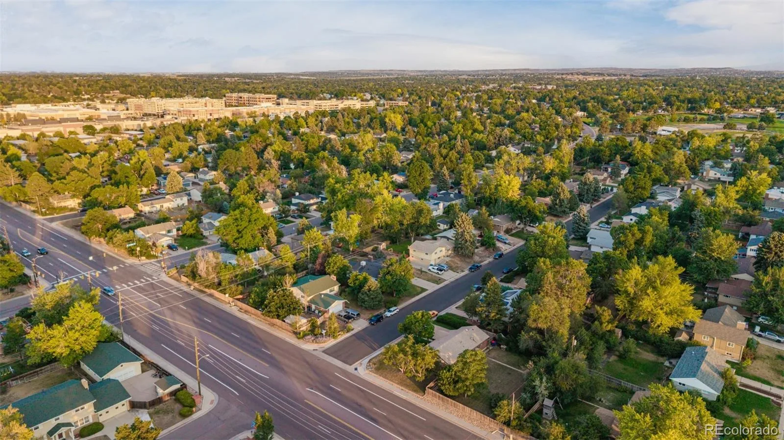6712 S Marion Circle Littleton CO 80122 | MLS #REC8683807 08062026193722 1600 48